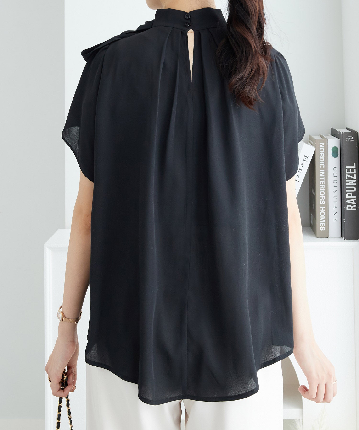 アロッタ Alotta 【ロコンド限定発売アイテム】大人上品ボウタイデザインシアーブラウス （ブラック） ブラック