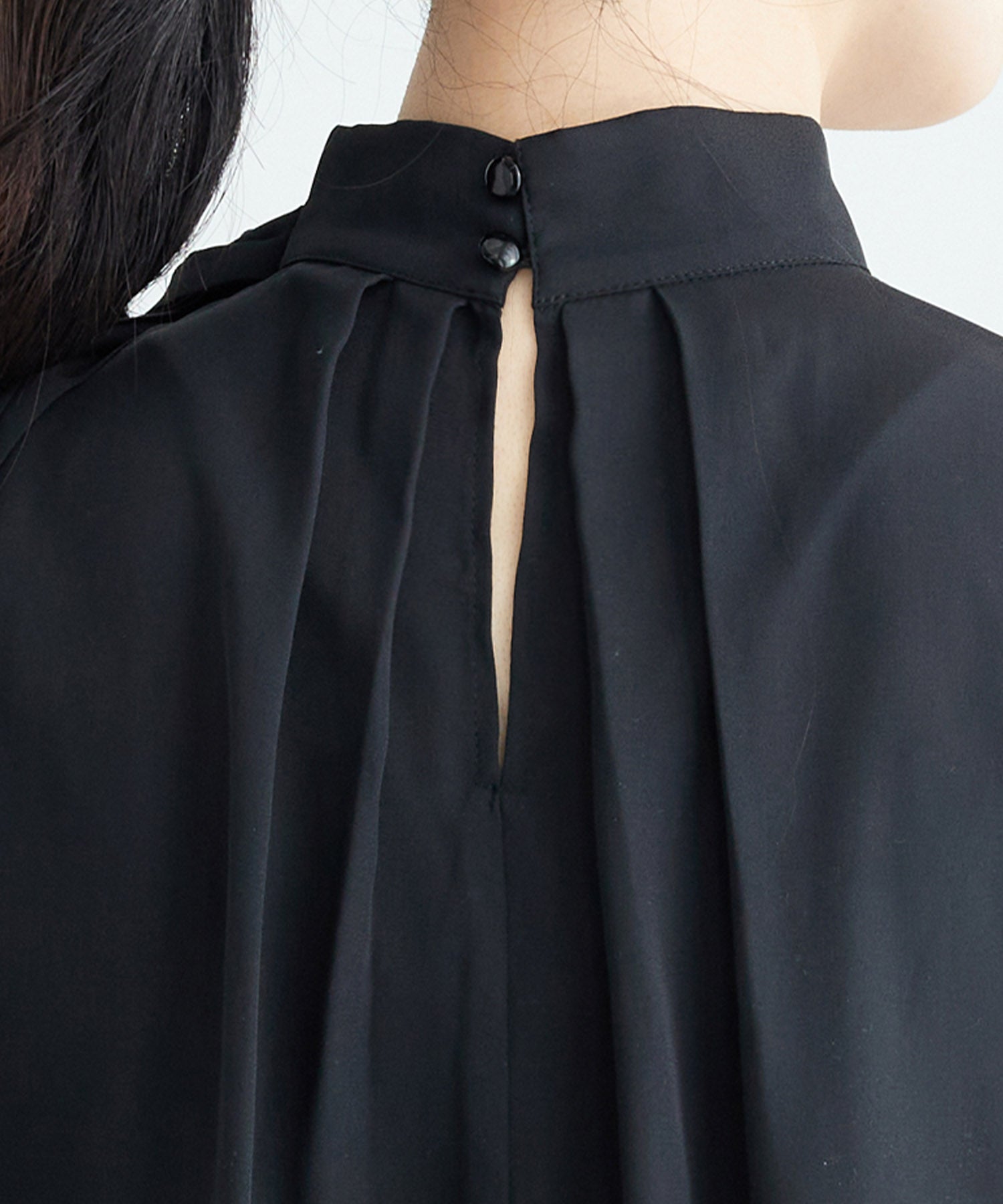 アロッタ Alotta 【ロコンド限定発売アイテム】大人上品ボウタイデザインシアーブラウス （ブラック） ブラック