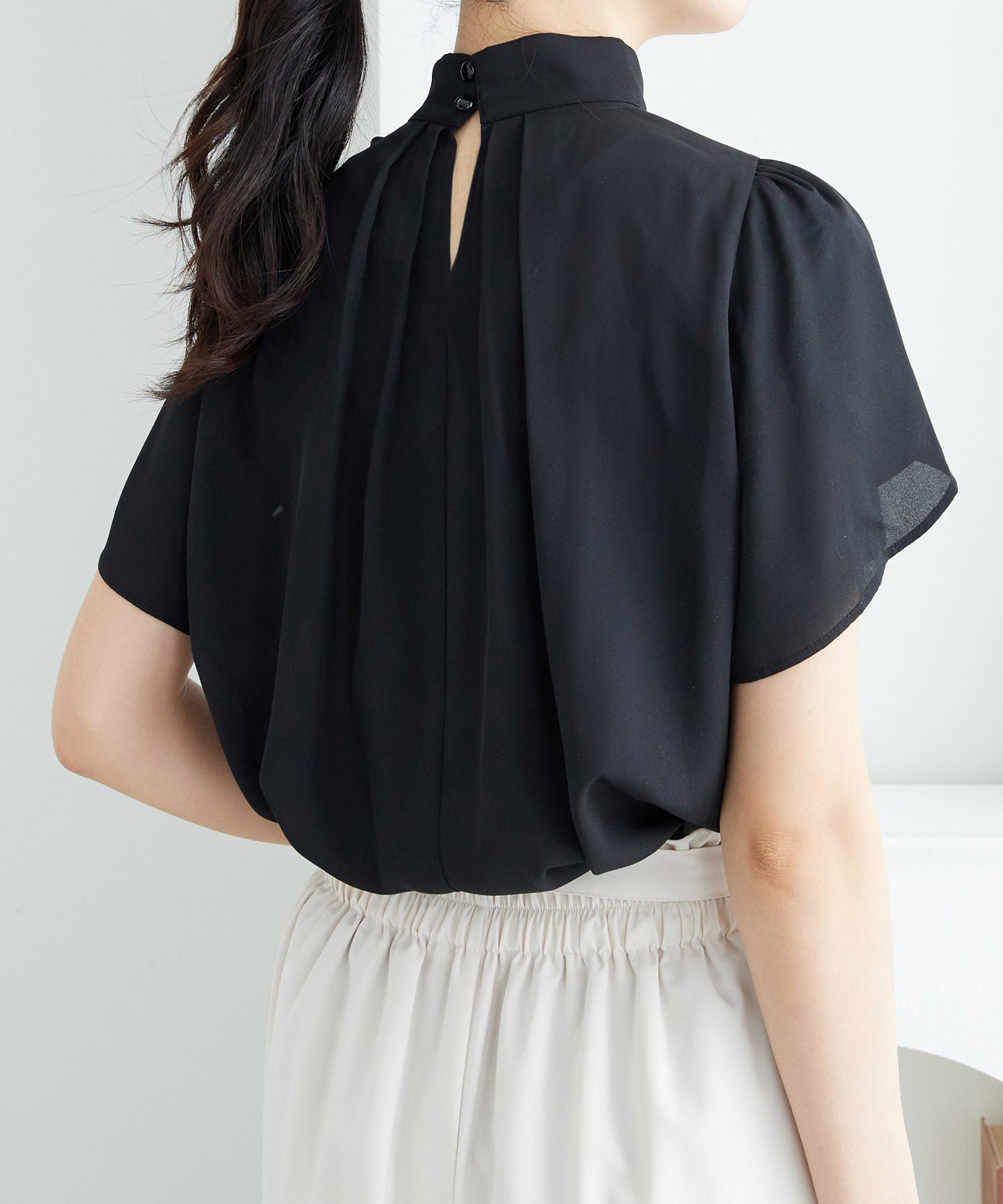 アロッタ Alotta 【ロコンド限定発売アイテム】大人上品ボウタイデザインシアーブラウス （ブラック） ブラック