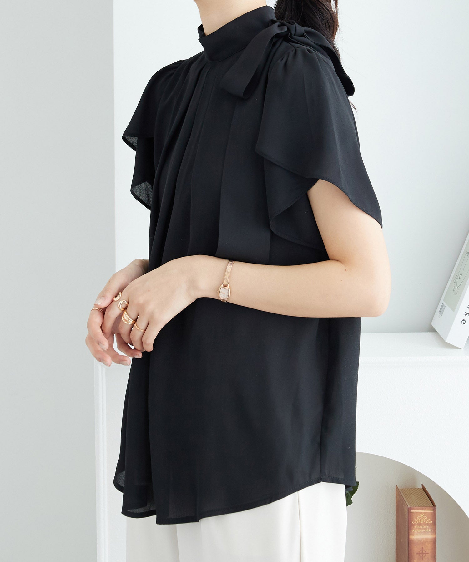 アロッタ Alotta 【ロコンド限定発売アイテム】大人上品ボウタイデザインシアーブラウス （ブラック） ブラック