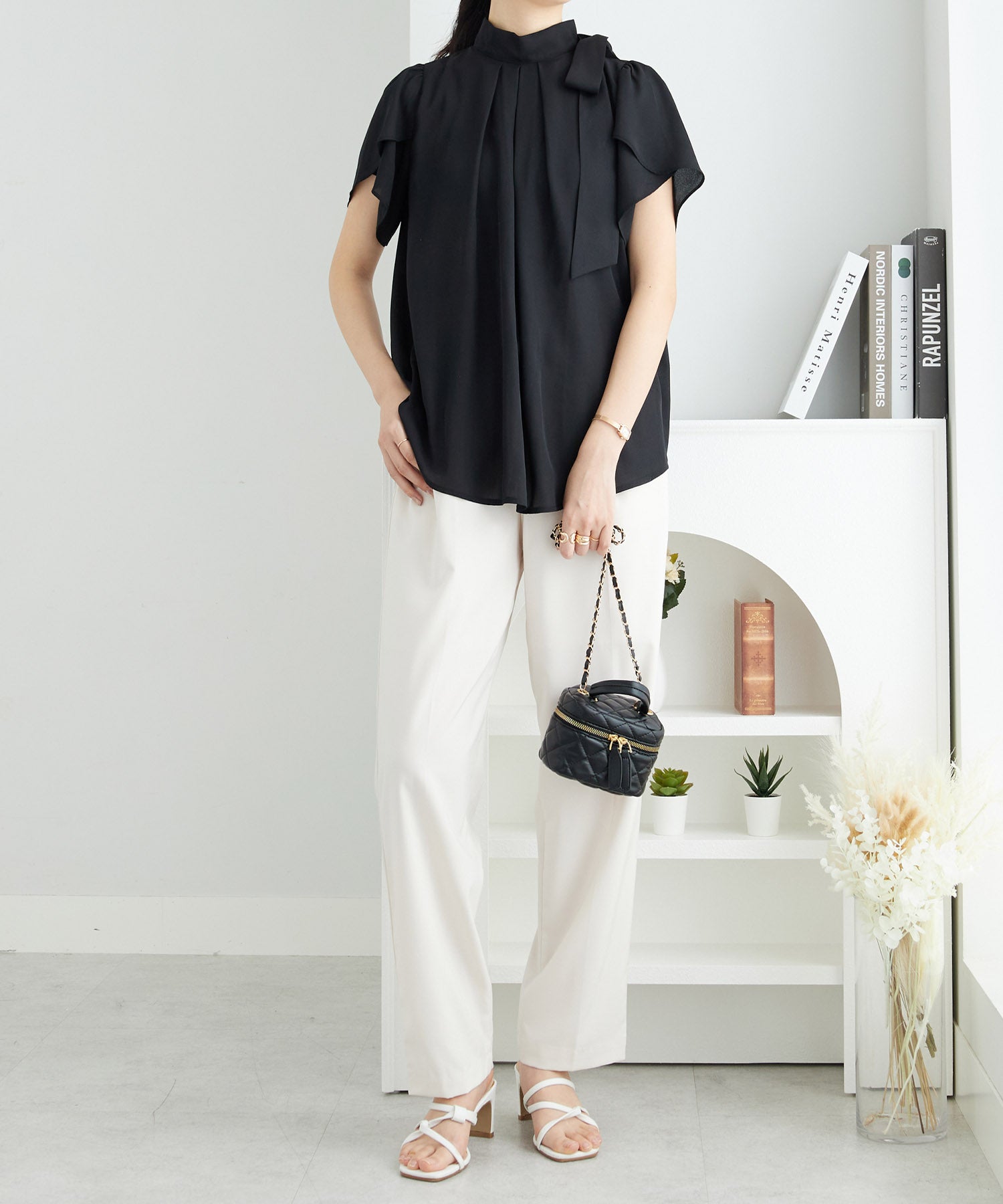 アロッタ Alotta 【ロコンド限定発売アイテム】大人上品ボウタイデザインシアーブラウス （ブラック） ブラック