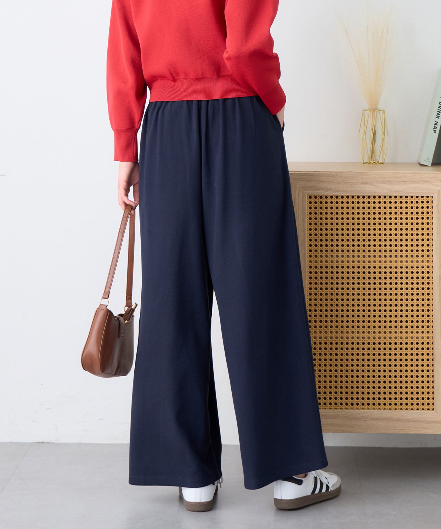 アロッタ Alotta マシュマロのような肌触り！新定番パンツ （ネイビー） ネイビー