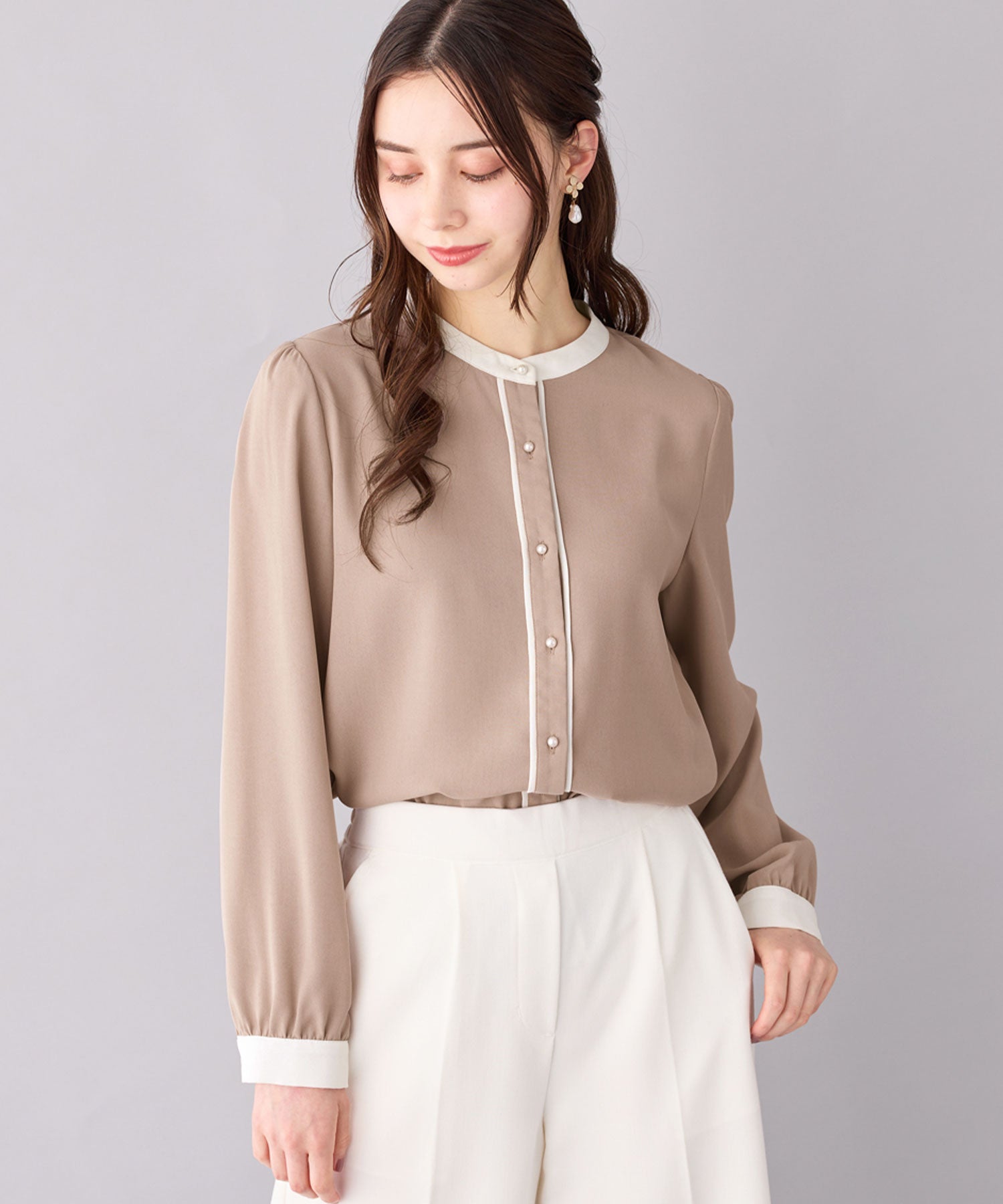 バイカラーパール調ボタンブラウス