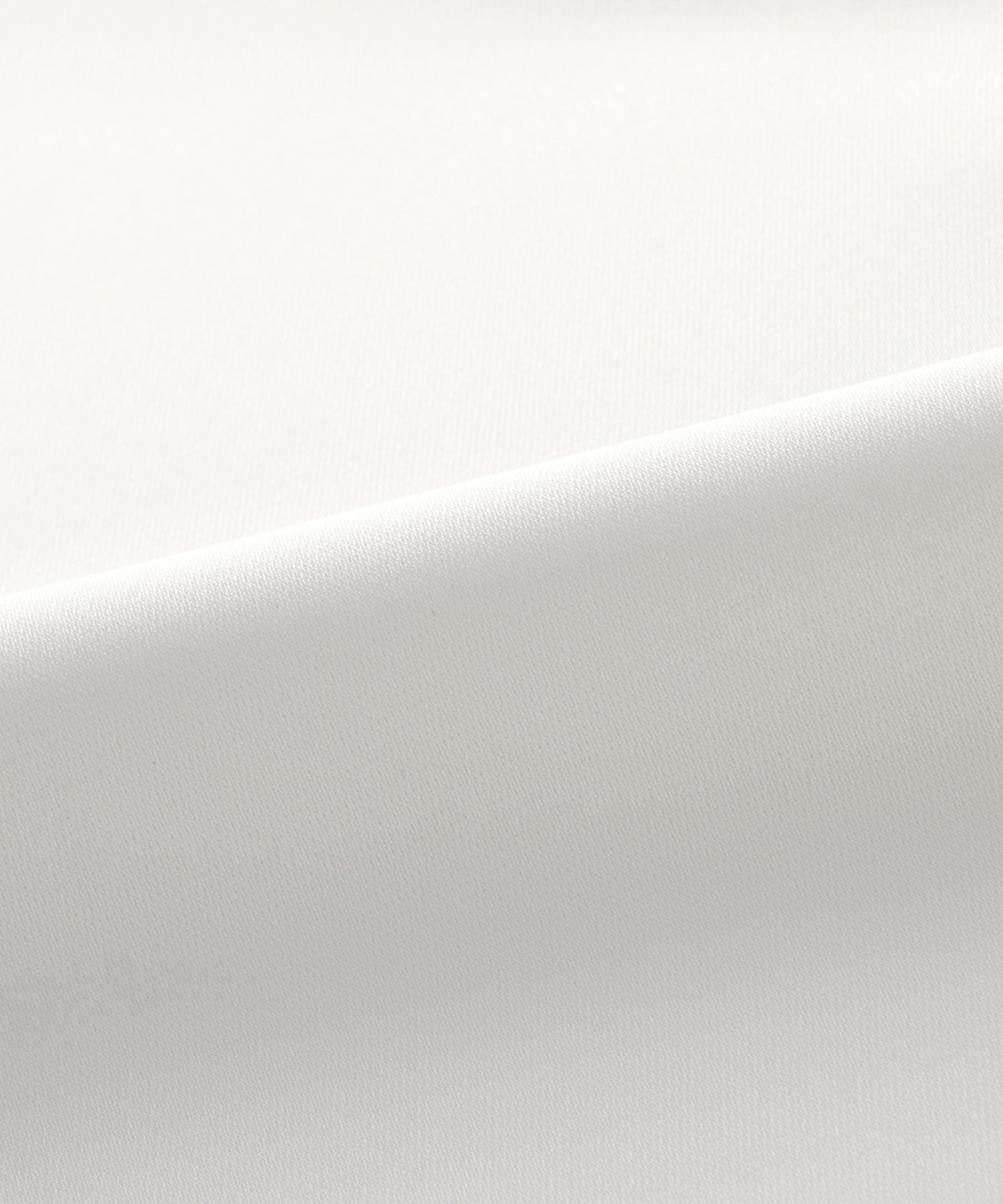 【前田希美さん着用】金ボタン付ボウタイブラウス オフホワイト