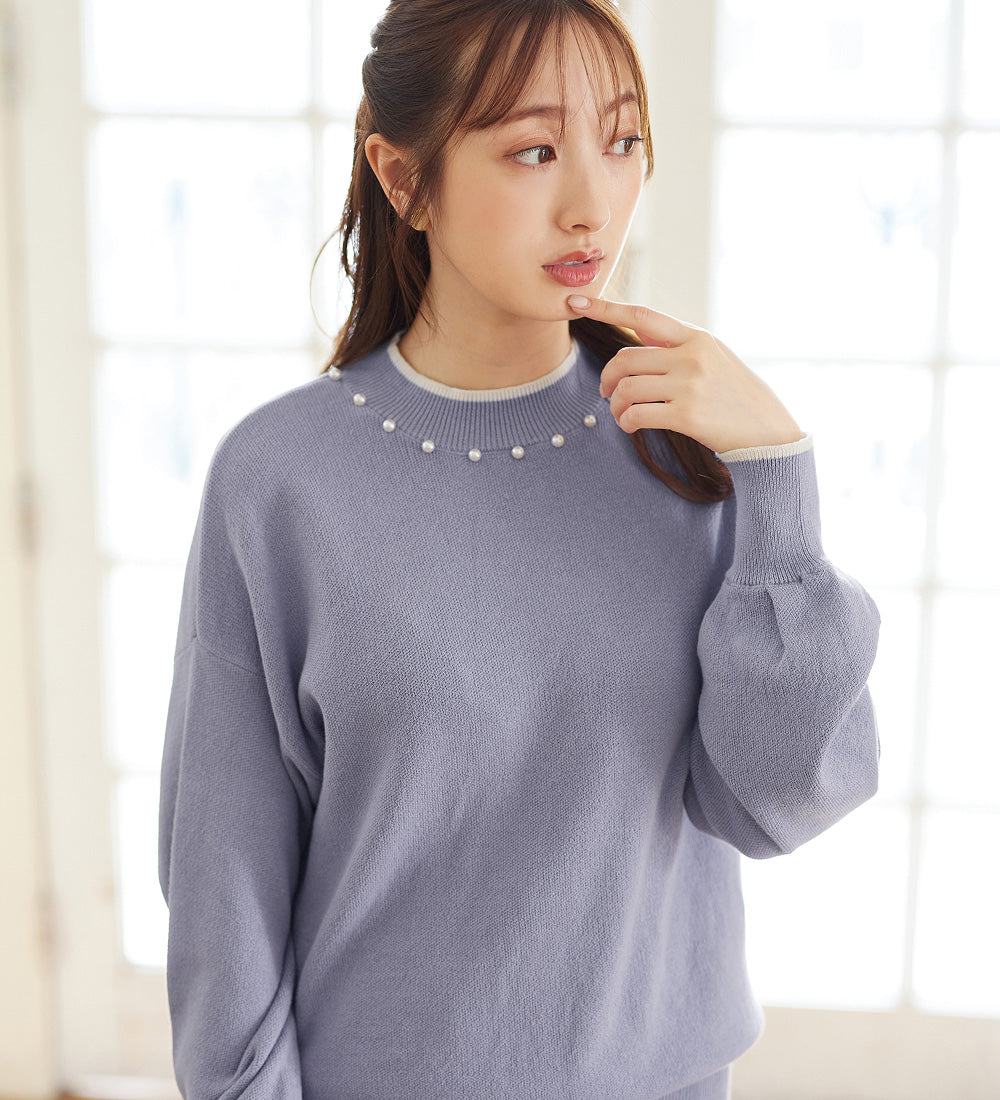 Milan rib knit with pearl-like color at collar