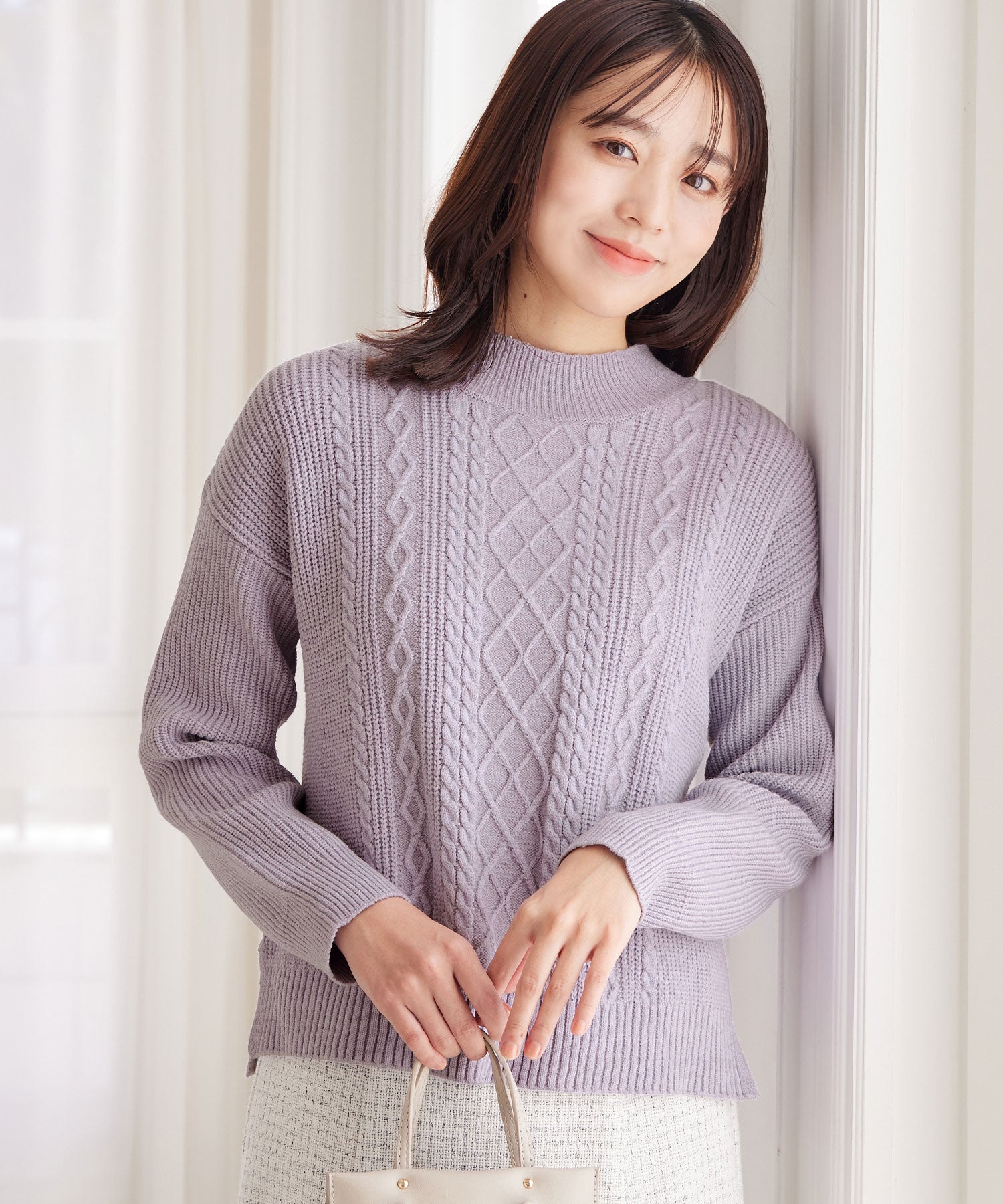 【毛玉になりにくい・静電気防止】ケーブル柄モックネックニット ラベンダー