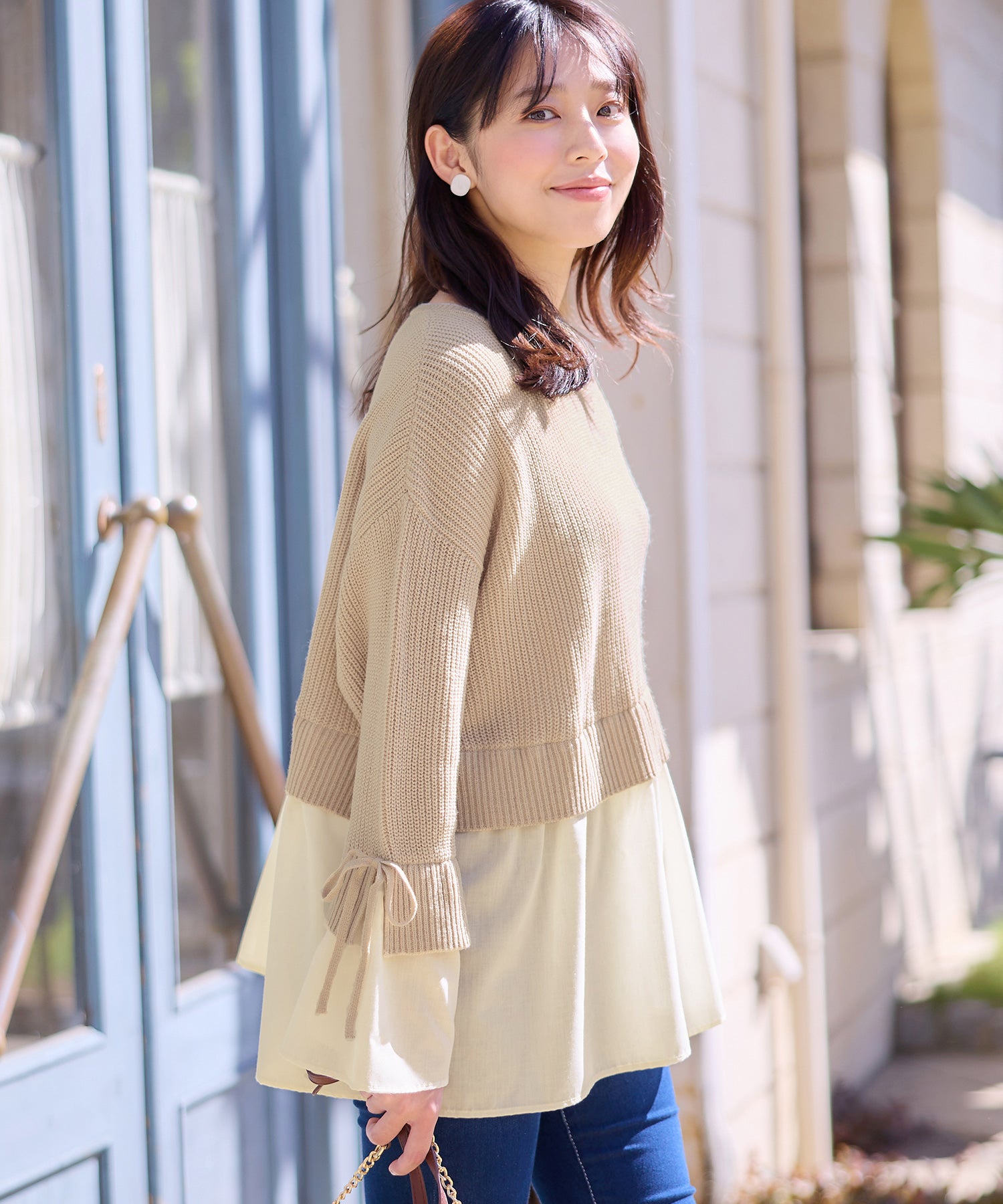 ブラウスドッキングフレアー袖ニット ライトベージュ