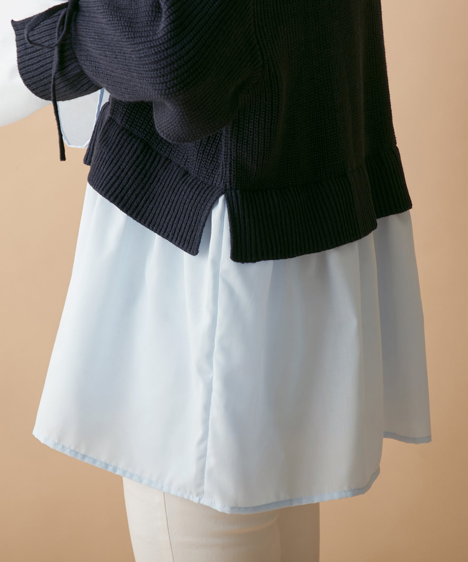 ブラウスドッキングフレアー袖ニット ライトベージュ