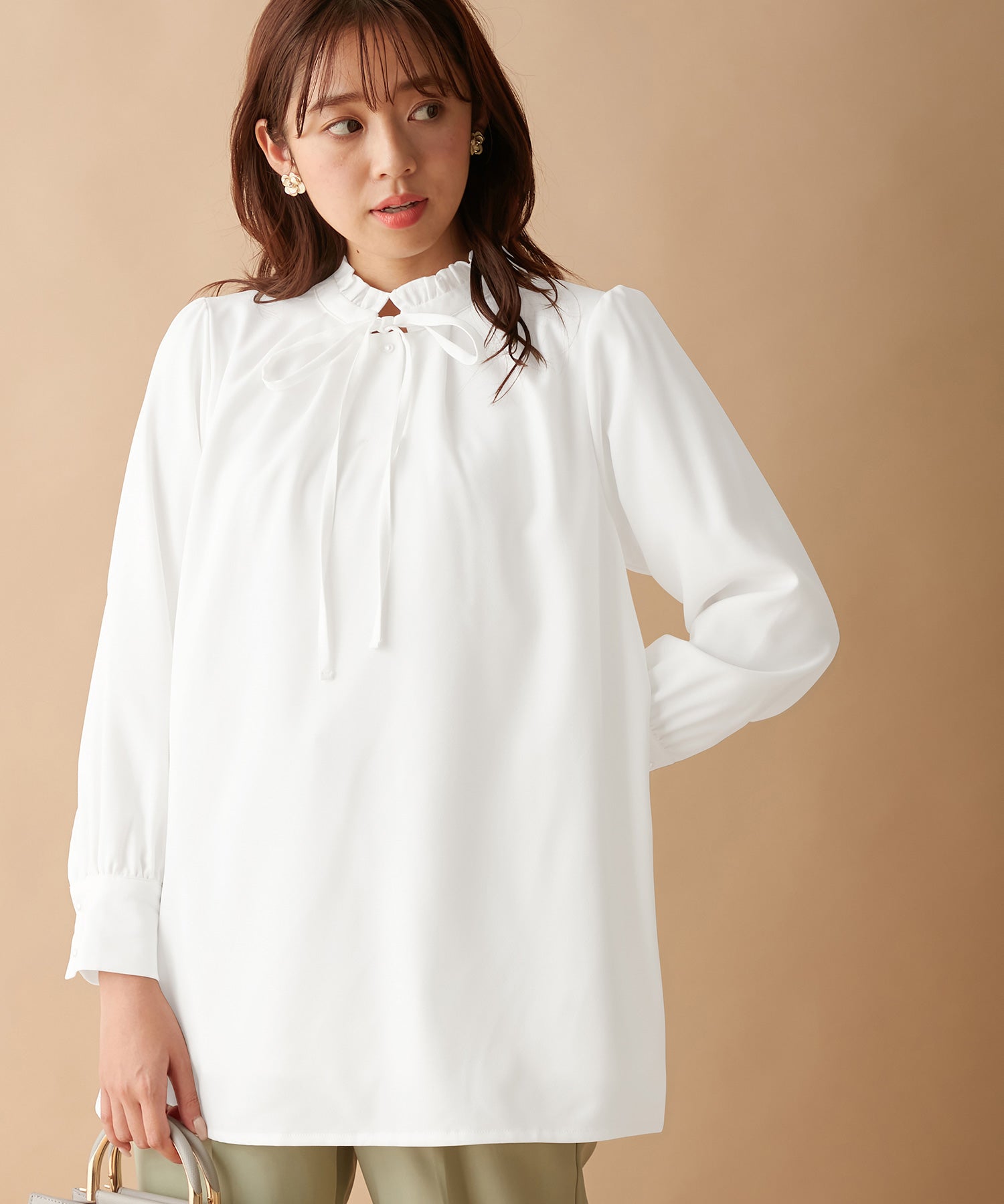 アロッタ Alotta ふんわり裏起毛ボウタイチュニック （オフホワイト） オフホワイト