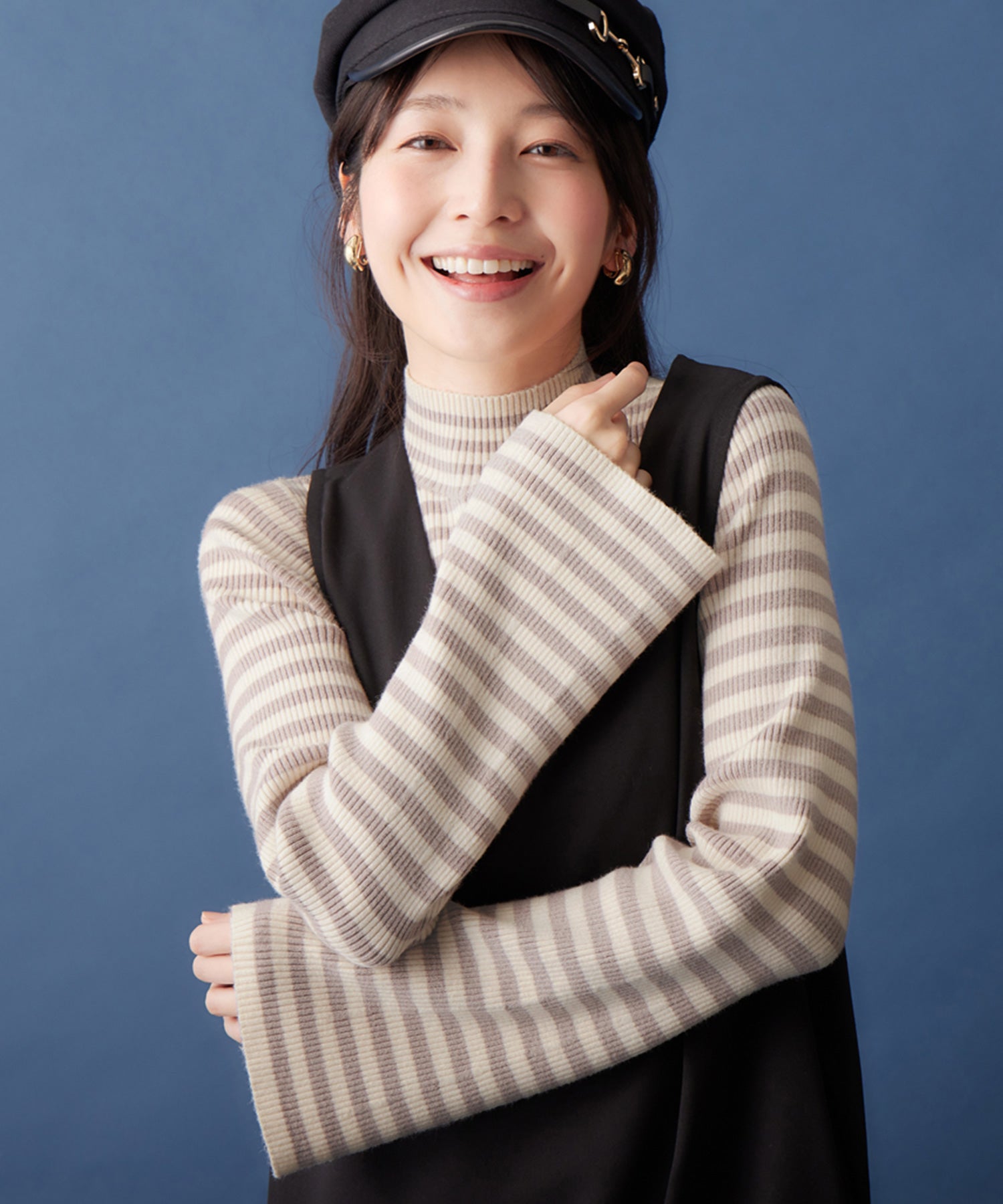 アロッタ Alotta フレアー袖ボーダーニットトップス （ベージュ） ベージュ