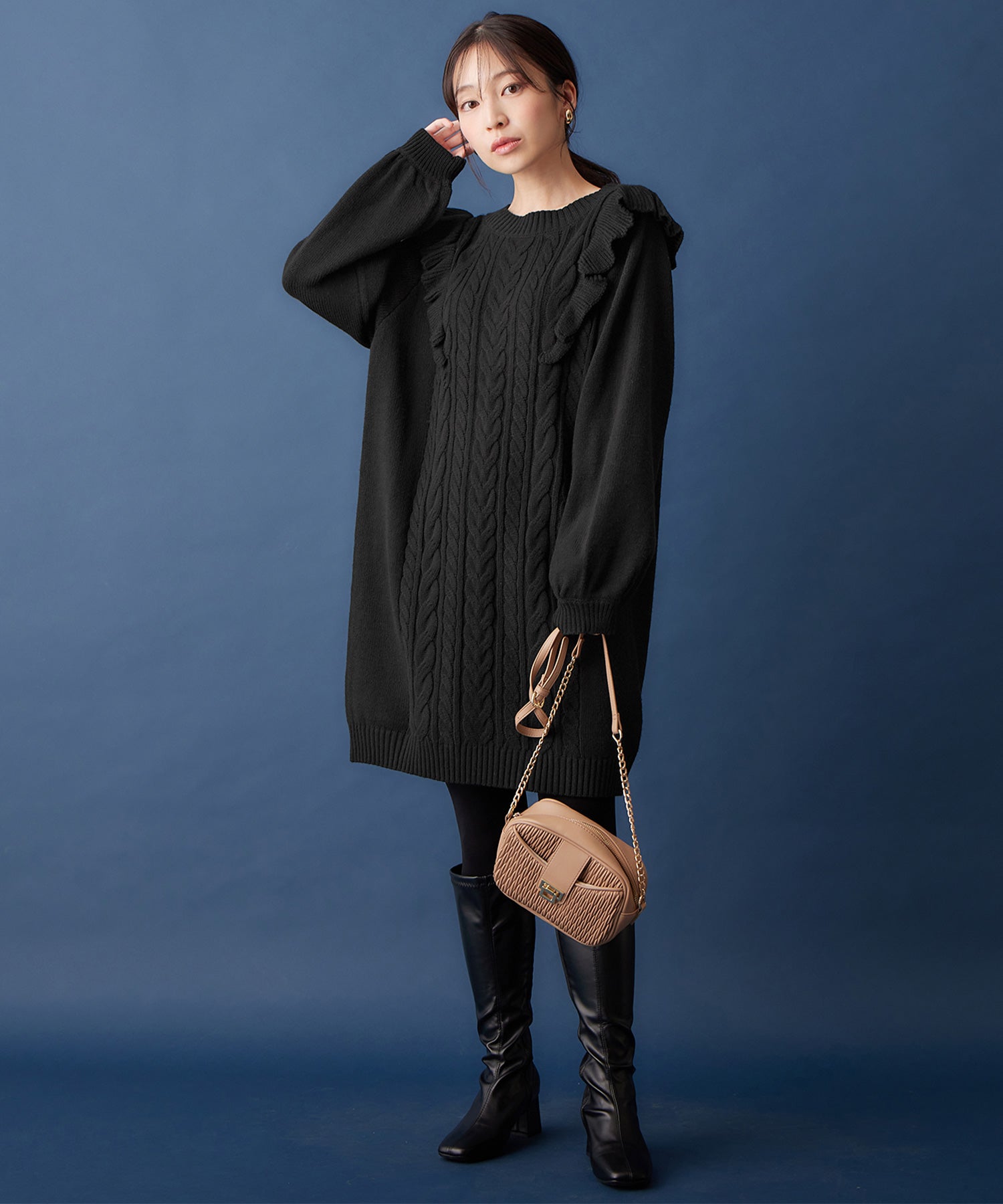 Alotta Alotta褶皺設計電纜圖案迷你一件