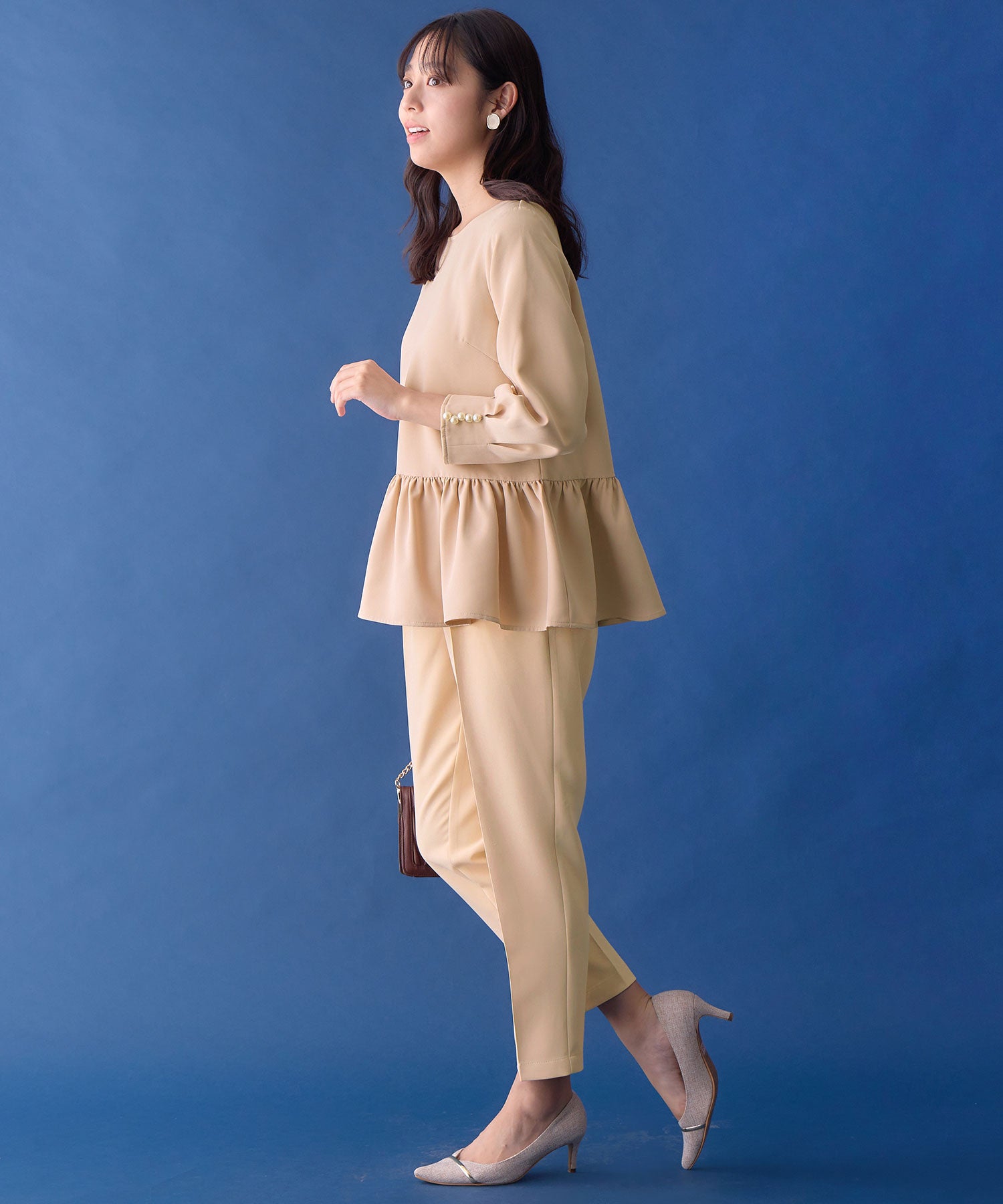 アロッタ Alotta きれいめペプラムセットアップ （ベージュ） ベージュ