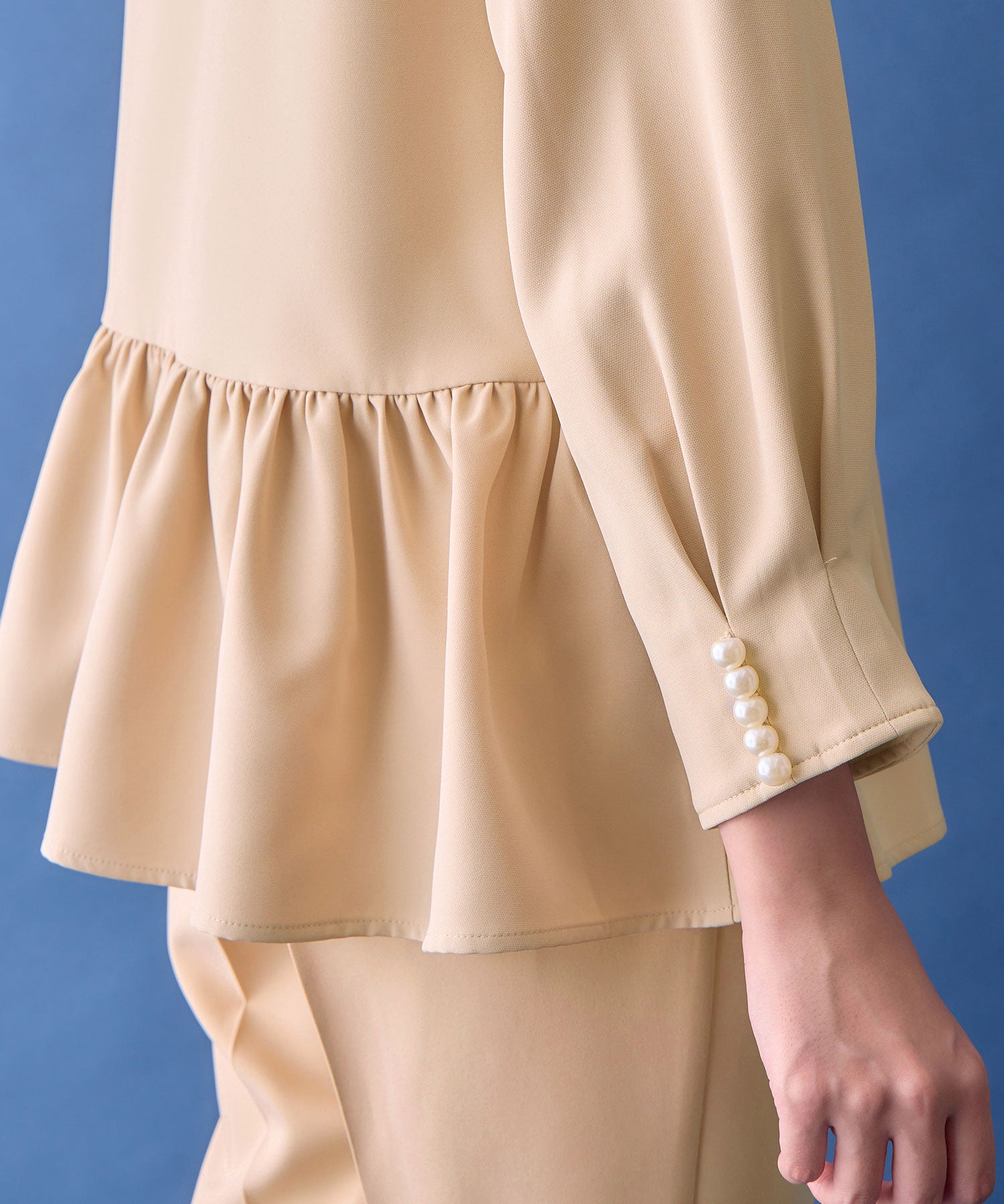 アロッタ Alotta きれいめペプラムセットアップ （ベージュ） ベージュ