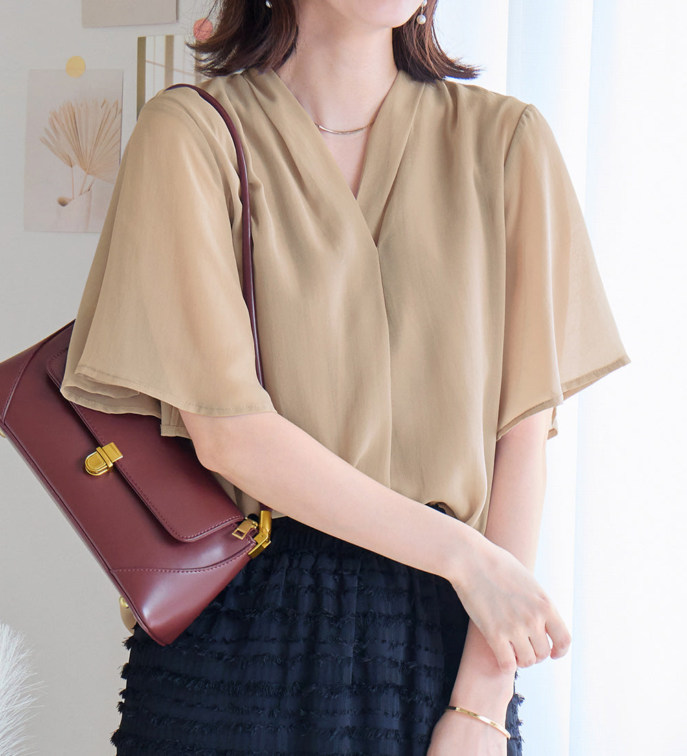 【接触冷感】インナー付スキッパーブラウス グレージュ