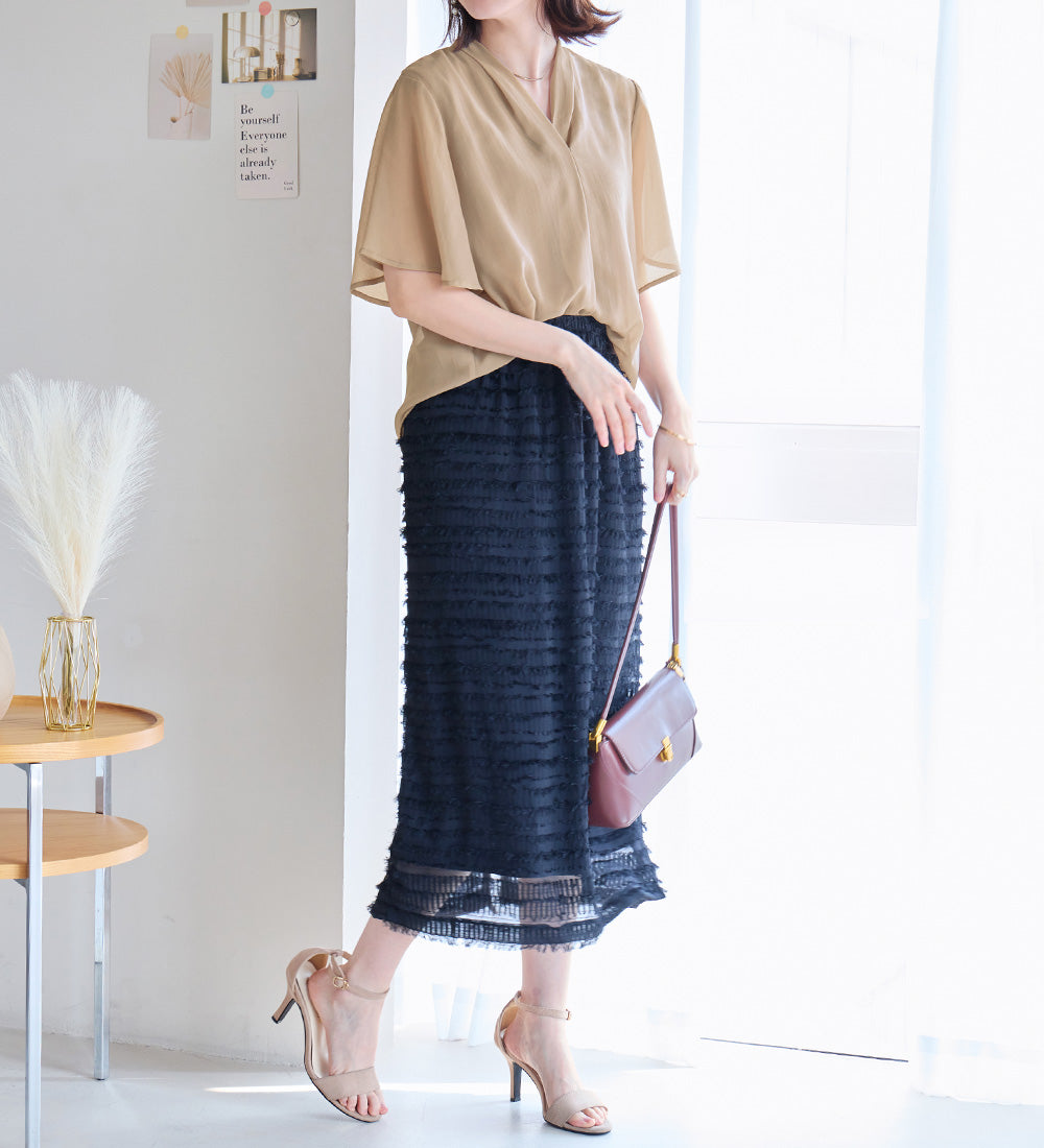 【接触冷感】インナー付スキッパーブラウス グレージュ