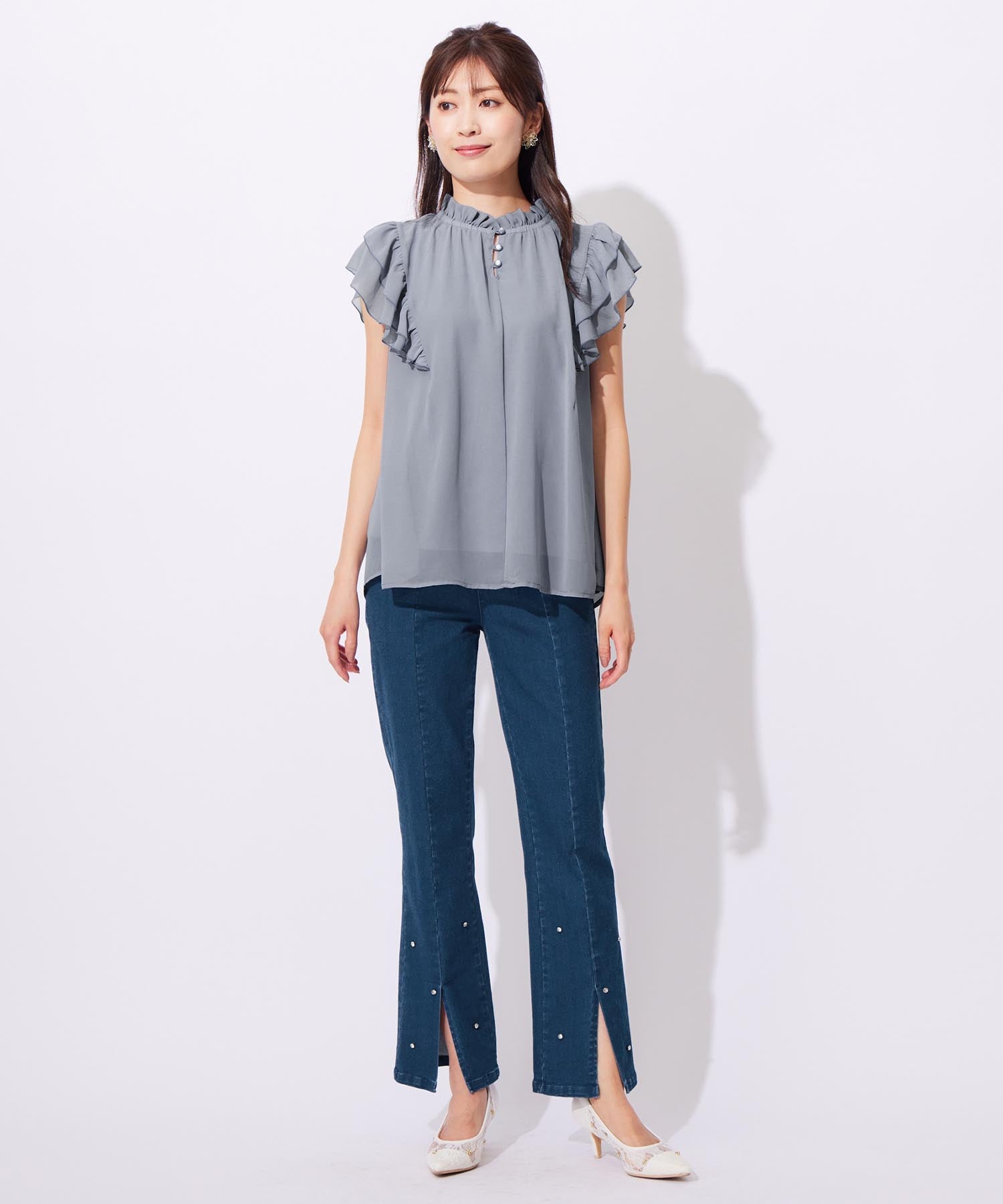 【接触冷感】インナー付フリル使いブラウス