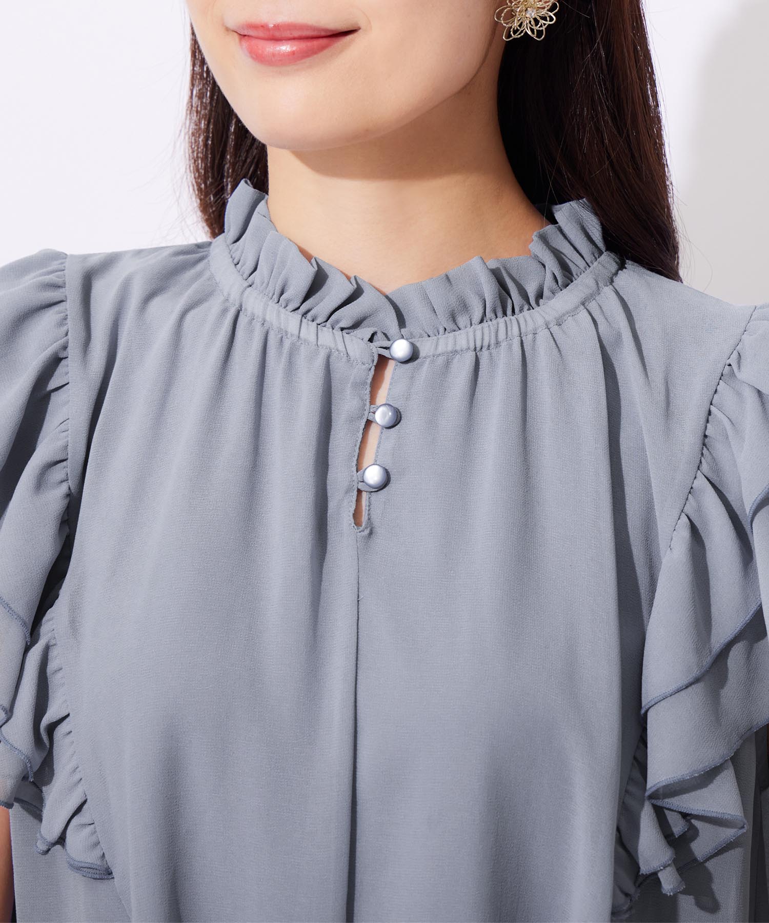 【接触冷感】インナー付フリル使いブラウス