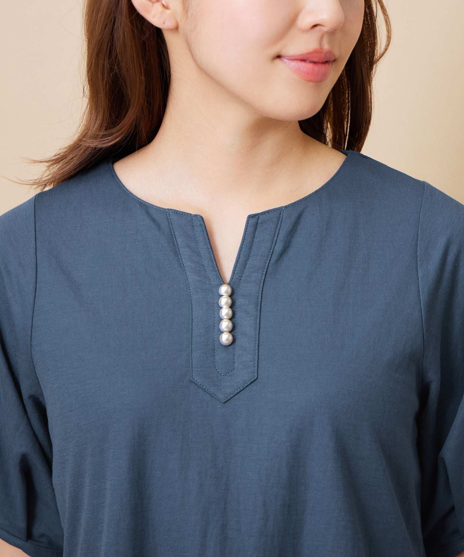 Alotta Alotta Pearl-風格的鑰匙頸長胡椒衣