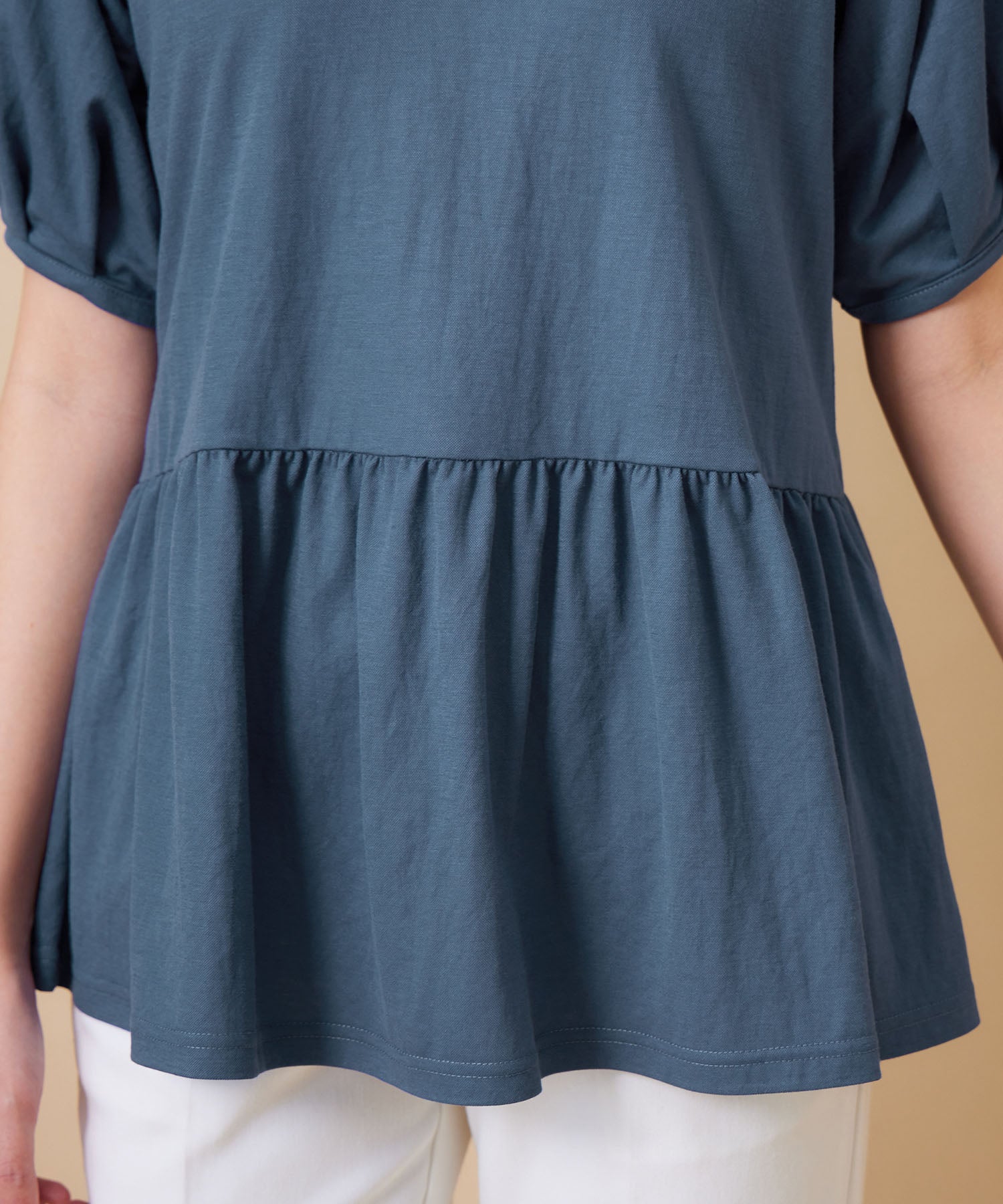 Alotta Alotta Pearl-風格的鑰匙頸長胡椒衣