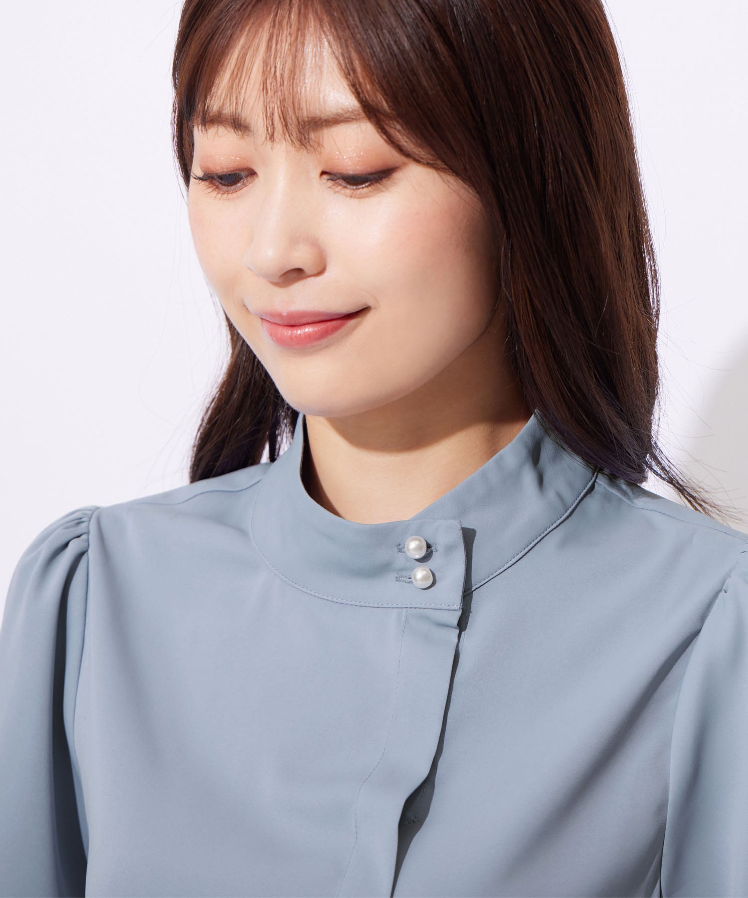 Alotta Alotta [聯繫人] 2way珍珠般的弓領帶上衣