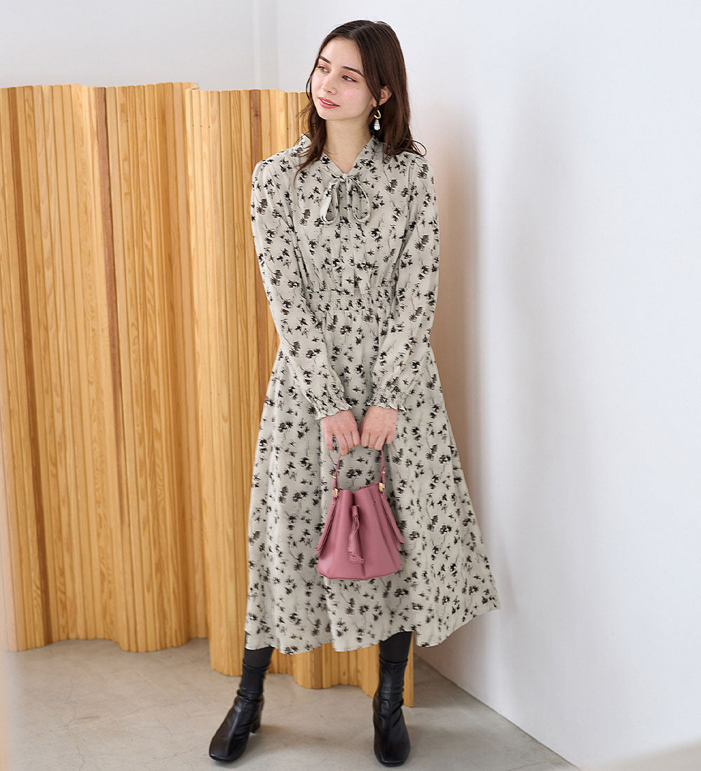 アロッタ Alotta 美人シルエットボウタイワンピース
