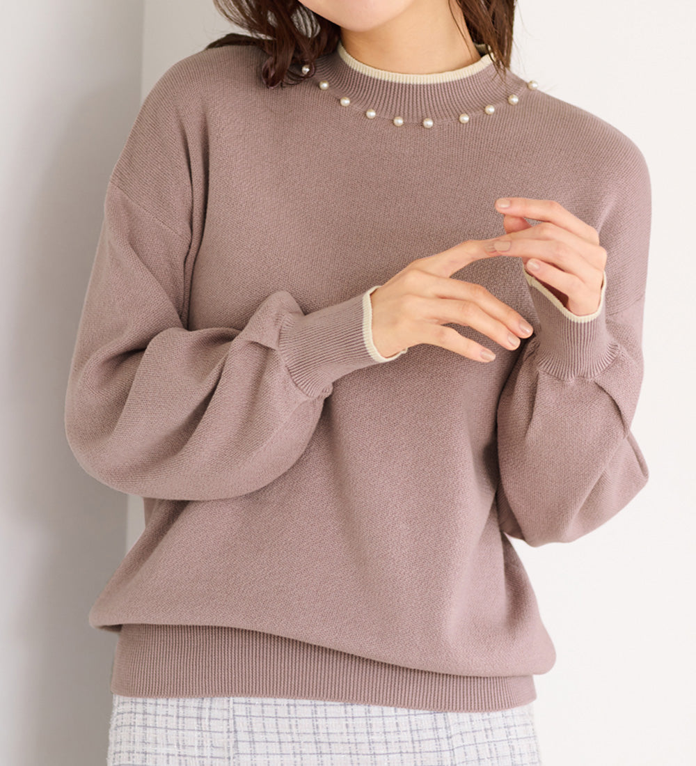 Milan rib knit with pearl-like color at collar