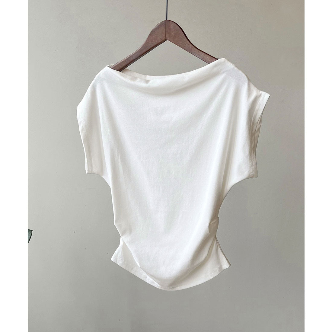 アイモン Aimoon ワンショルダーカットソーギャザーTシャツ （カーキブラウン） カーキブラウン