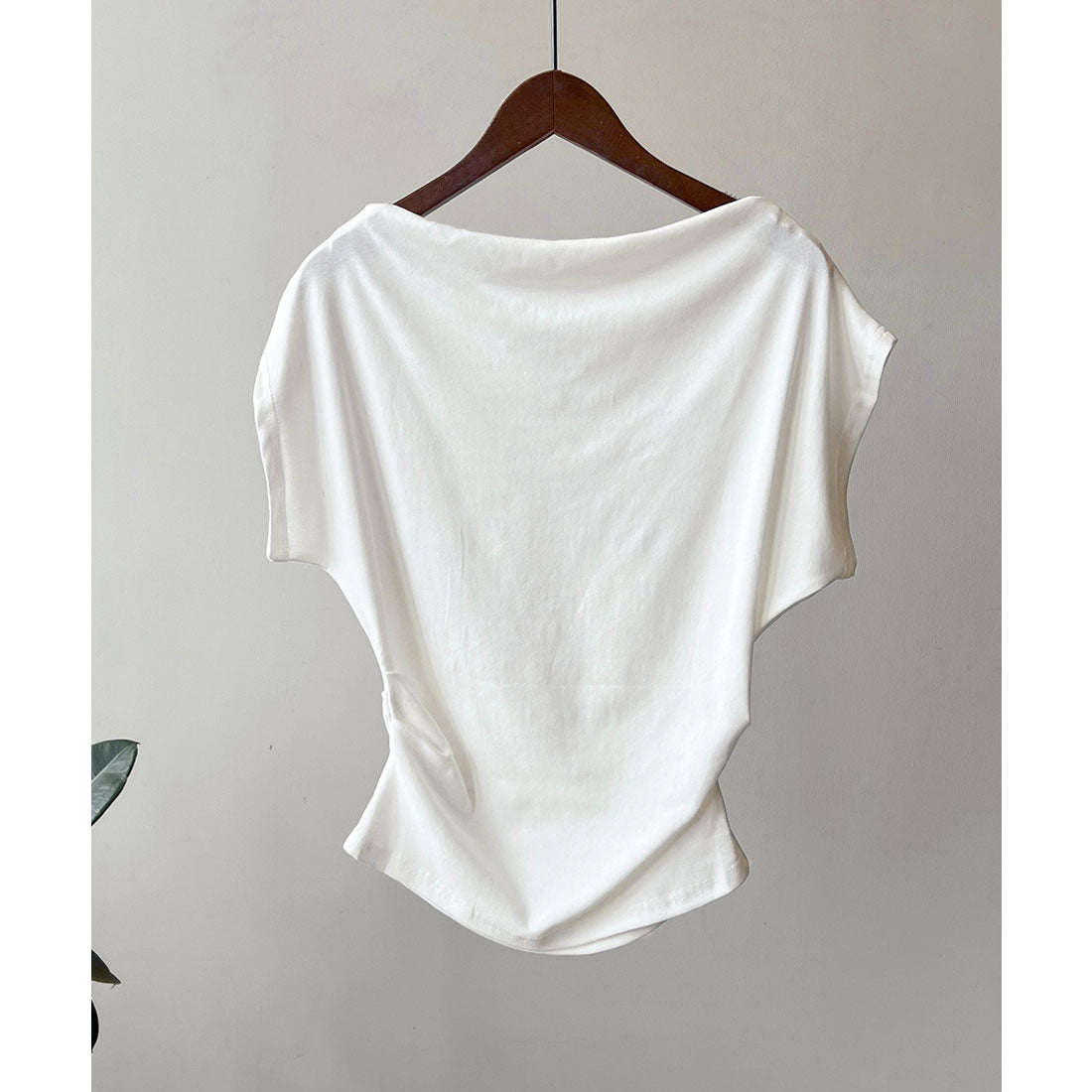 アイモン Aimoon ワンショルダーカットソーギャザーTシャツ （カーキブラウン） カーキブラウン