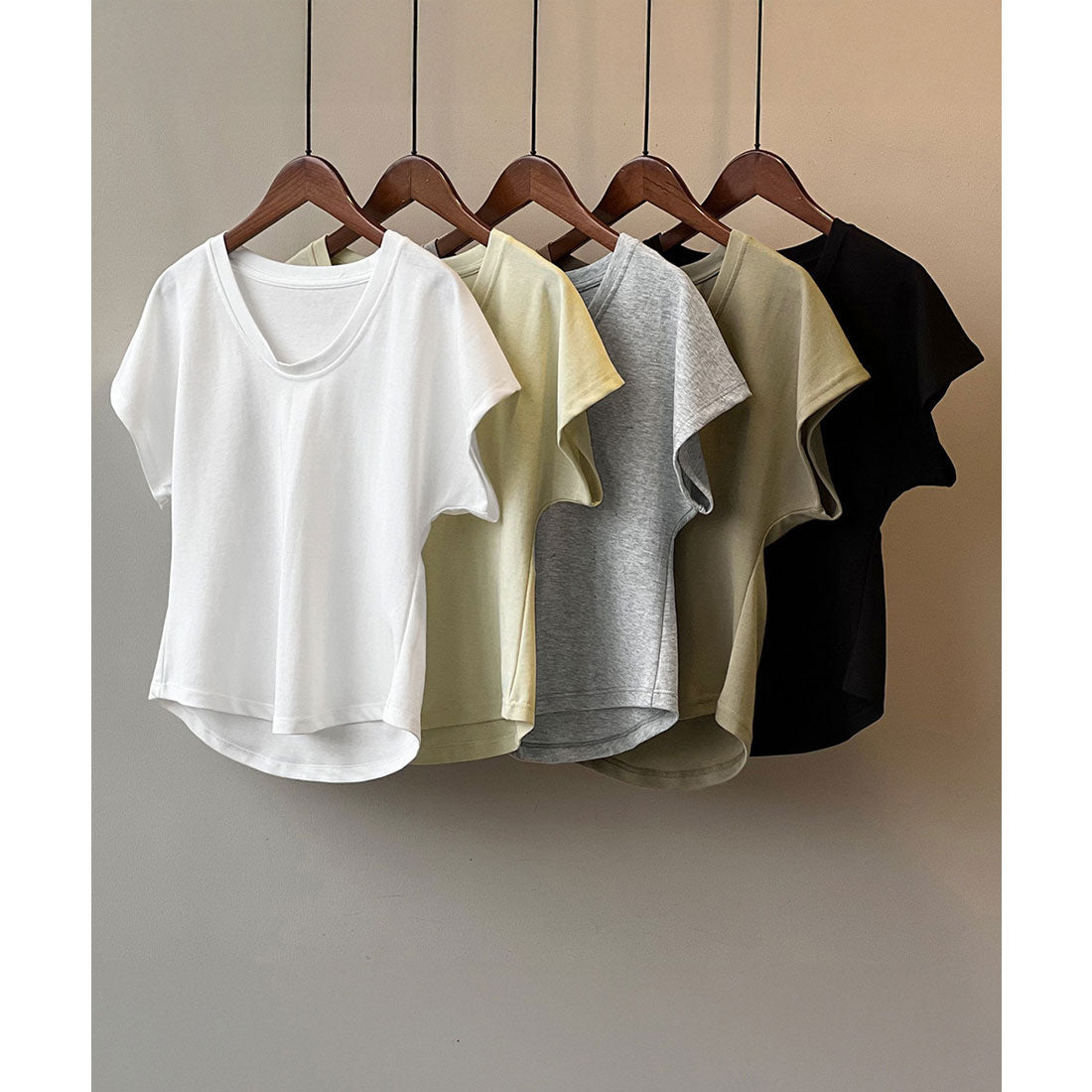 アイモン Aimoon Uネックカットソー 韓国風 半袖Tシャツ （ブラック） ブラック