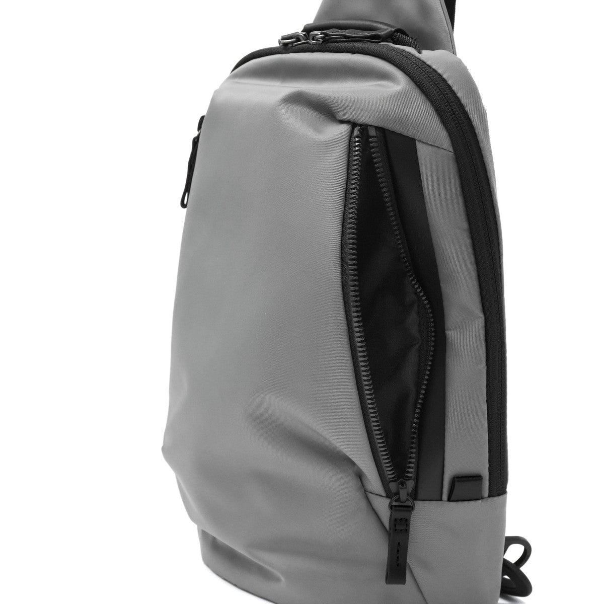 エース ace. 正規品5年保証 ボディバッグ メンズ ワンショルダー ブランド カジュアル 小さめ きれいめ 軽量 撥水 斜めがけ 旅行 トラベル おでかけ デイリー A5 5L メトレクス 19114 （グレー） グレー