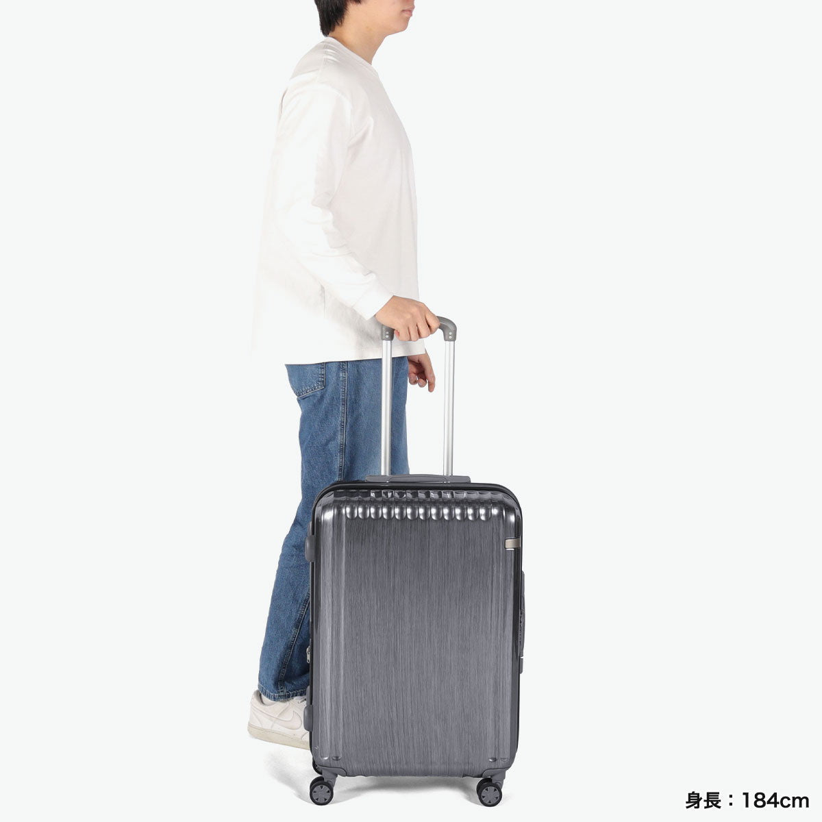 エーストーキョー ace.TOKYO スーツケース Mサイズ 海外 59L 70L 大きめ 5泊 6泊 7泊 旅行 キャリーケース TSロック 5～7泊 拡張 エキスパンダブル エース ace パリセイドZd 06818 （ヘアラインシルバー） ヘアラインシルバー