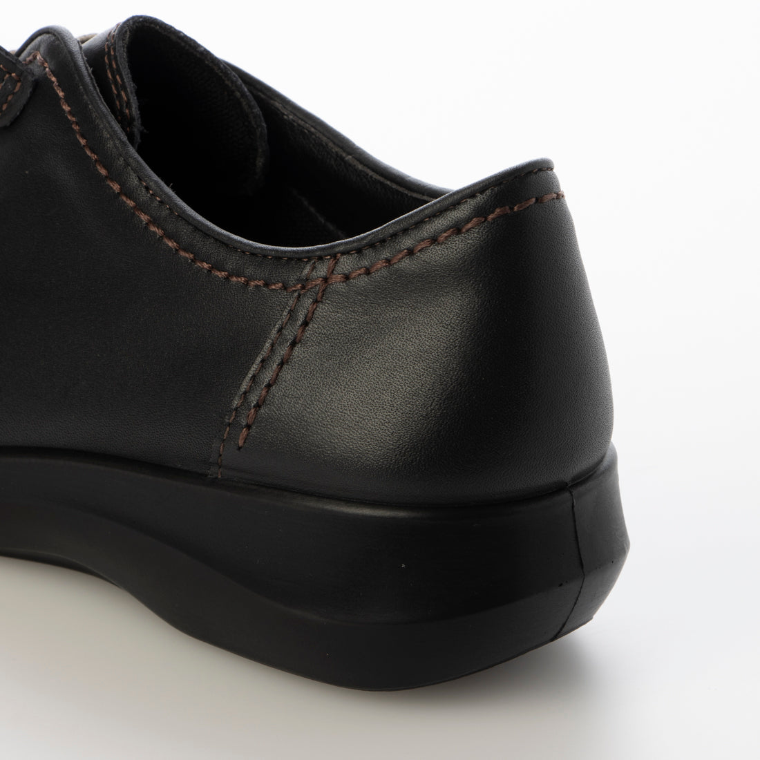 Achilles Sorbo Leather shoes with elastic laces