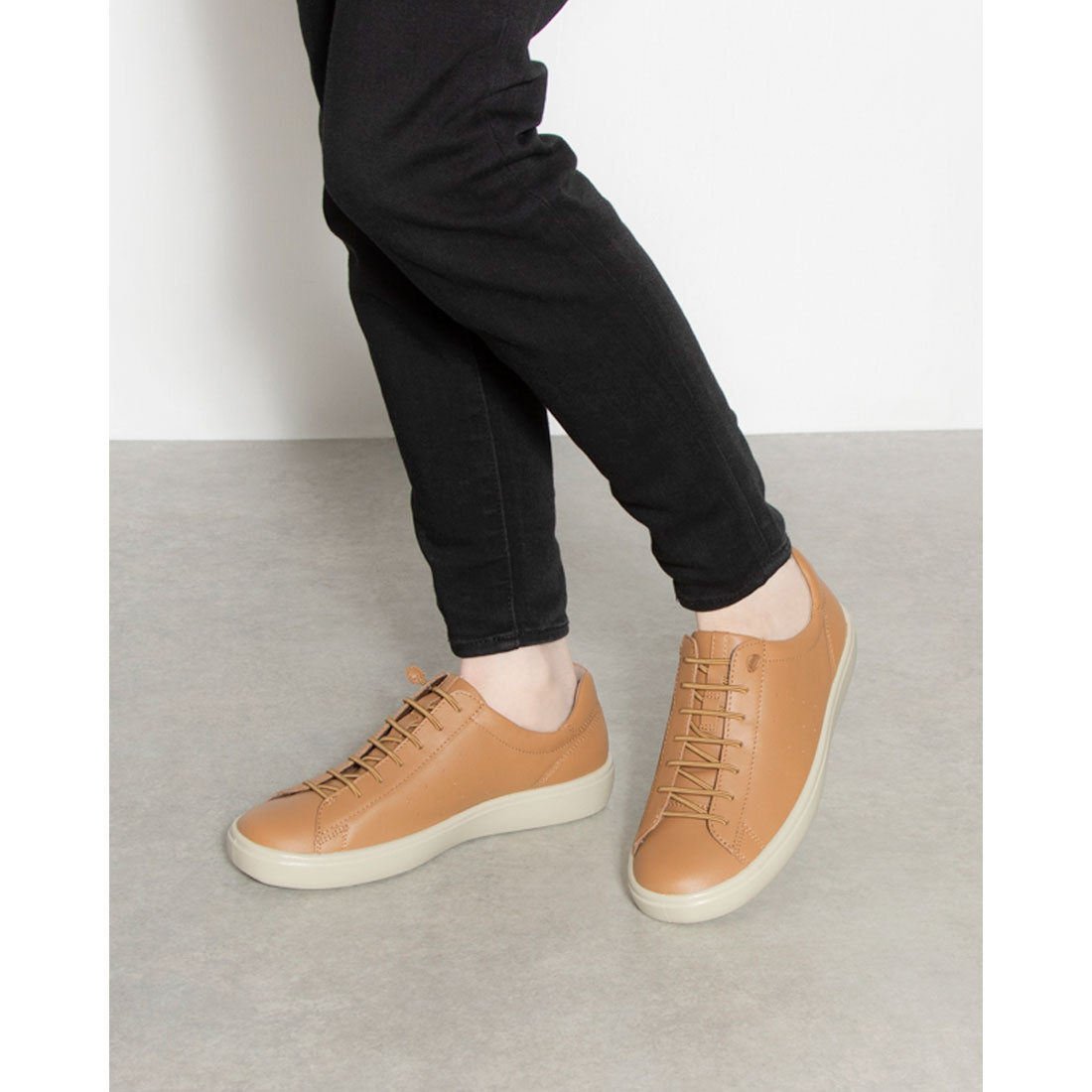ACHILLES SORBO Elastic leather shoes