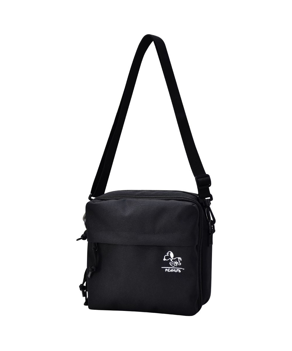 ランナー RUNNER スヌーピー スクエアショルダーバッグ ショルダーバッグ 撥水 軽量 小さめ a5 ロゴ 黒 ナイロン サスティナブル エコ素材 斜めがけ 大人 レディース メン