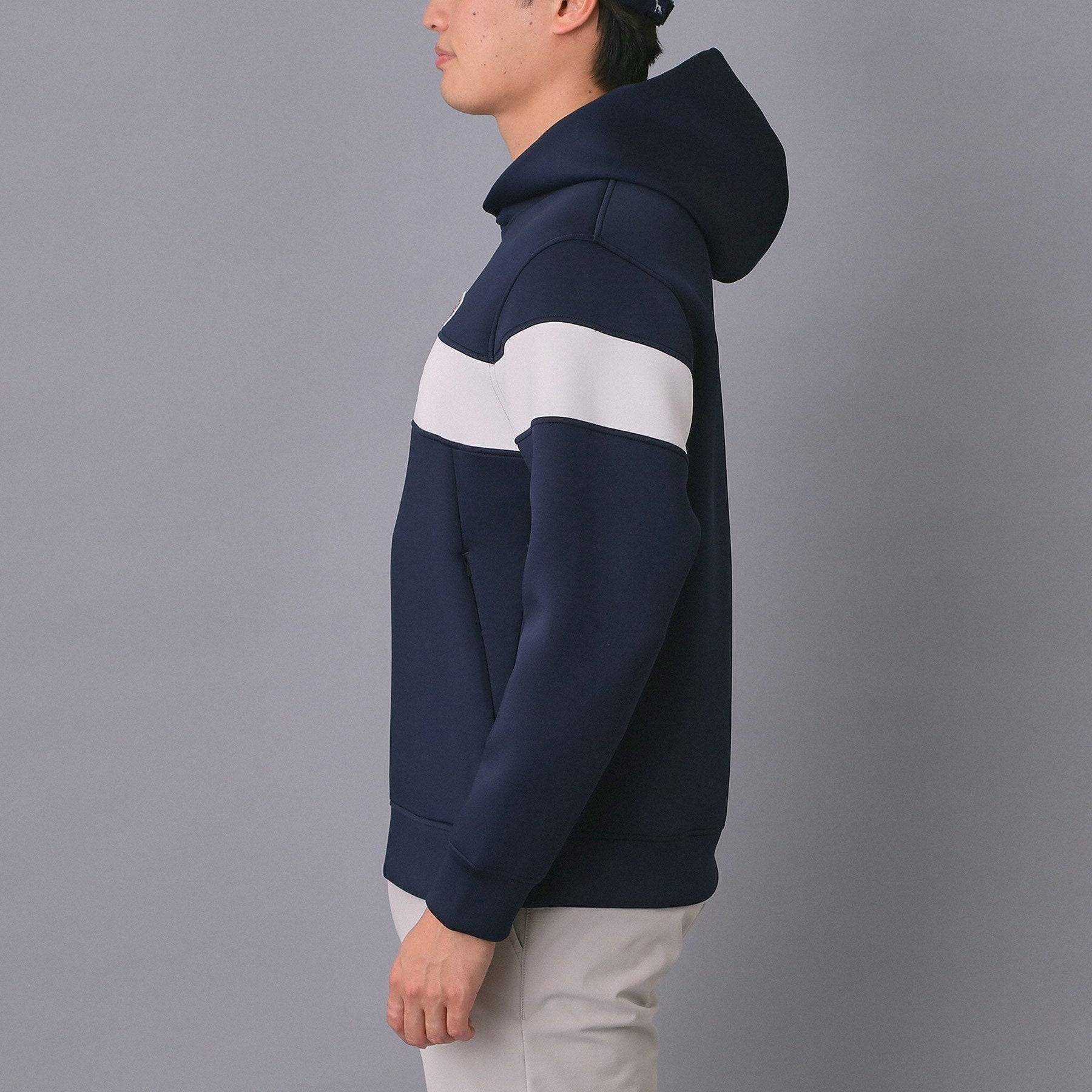 アダバット adabat 【新レーベル ADABAT NAVY】ブロッキングラインロゴフーディー （グレー(012)） グレー(012)