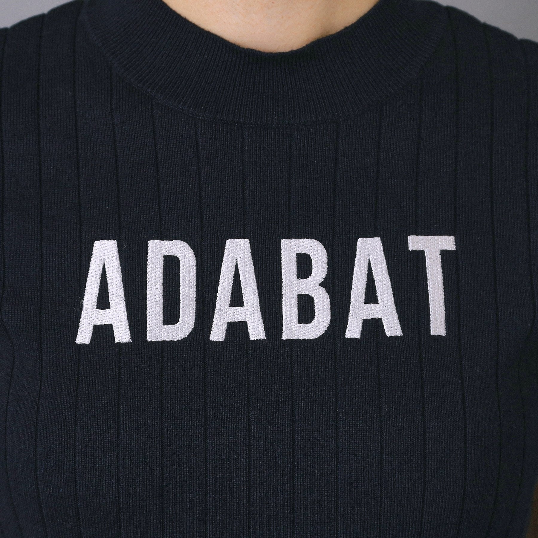 アダバット adabat 【ADABAT NAVY】フロントロゴワイドリブモックニット （ホワイト(002)） ホワイト(002)