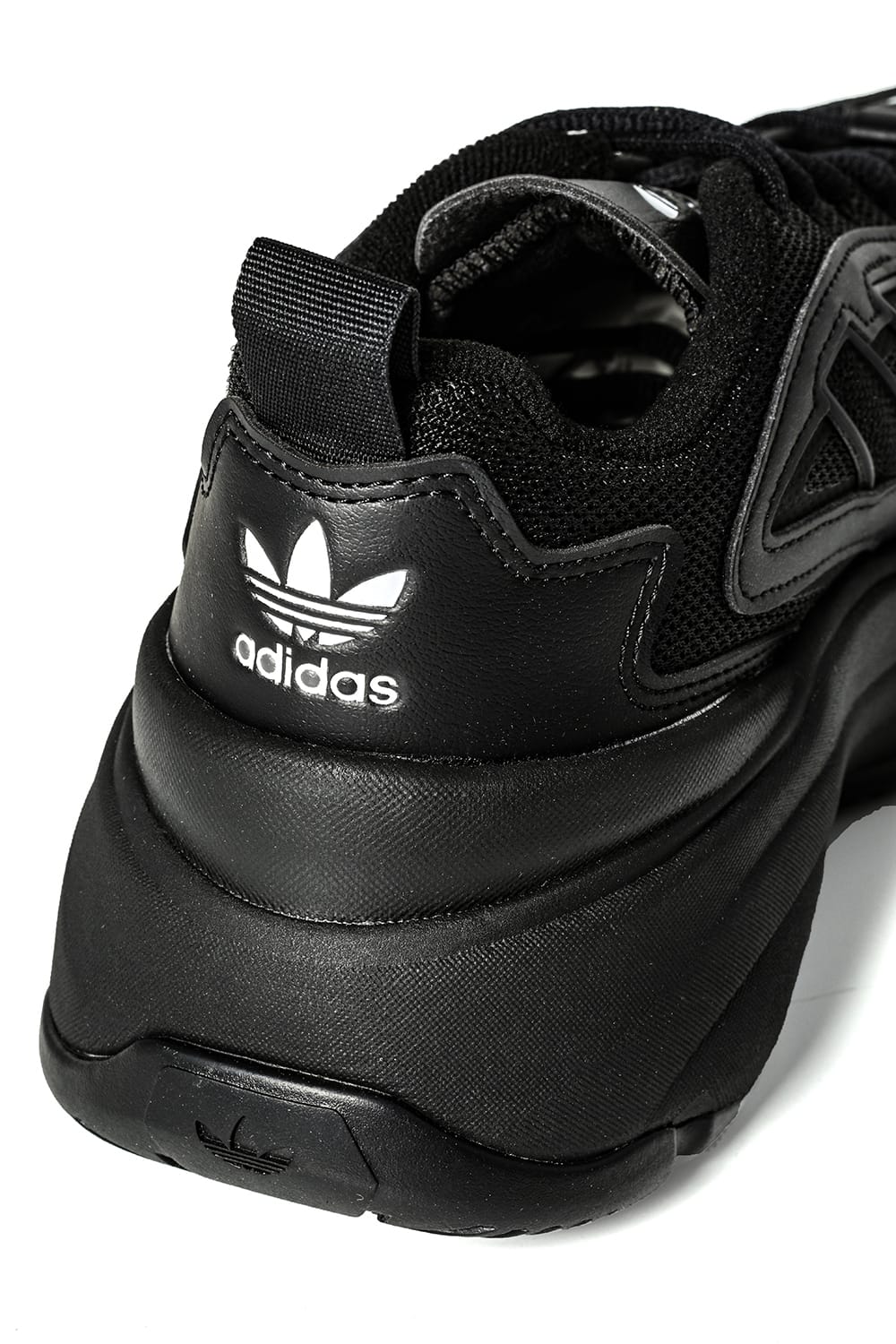 アディダス adidas OZGAIA W