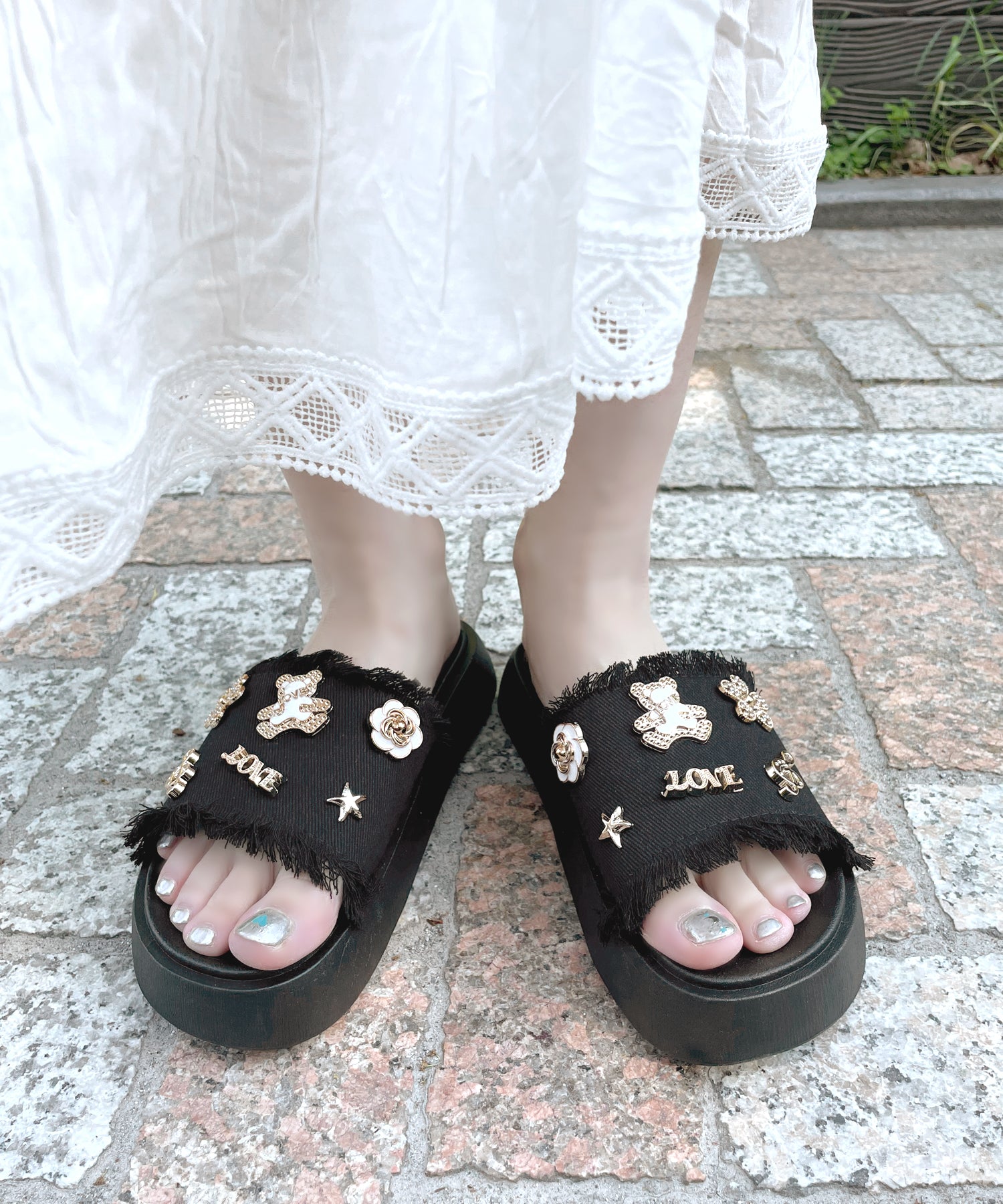 アドット adottona 【軽量】モチーフつきフリンジシャワーサンダル【厚底】 （BLK） BLK