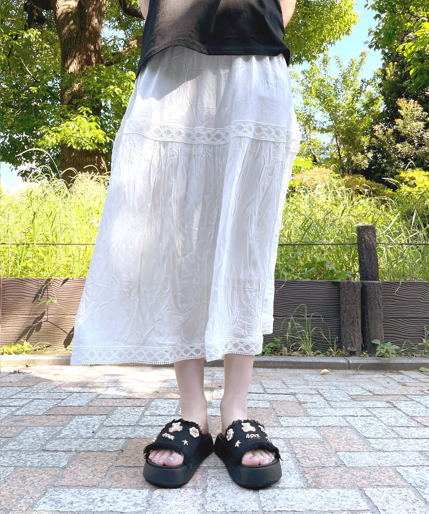 アドット adottona 【軽量】モチーフつきフリンジシャワーサンダル【厚底】 （BLK） BLK