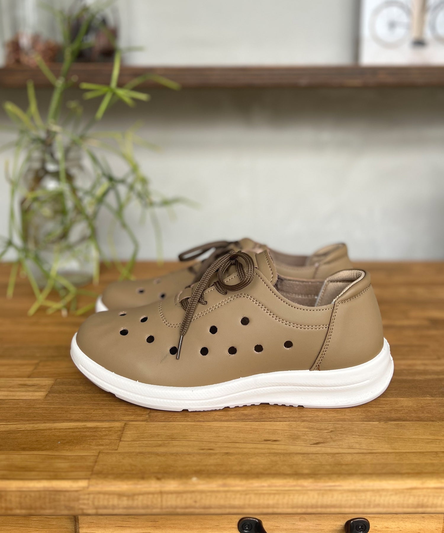 アドット adottona 【軽量】ファスナー付きパンチングコンフォートスニーカー （OAK） OAK
