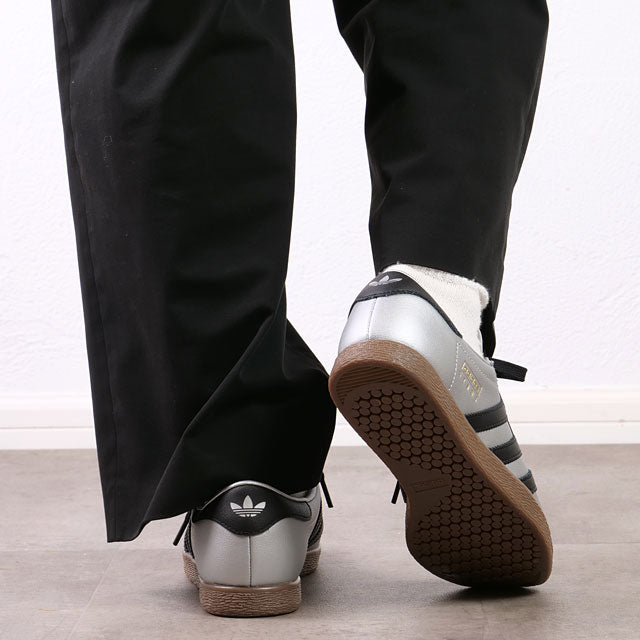 adidas Originals STADT silver met/core black/gum 5 [JR9563]