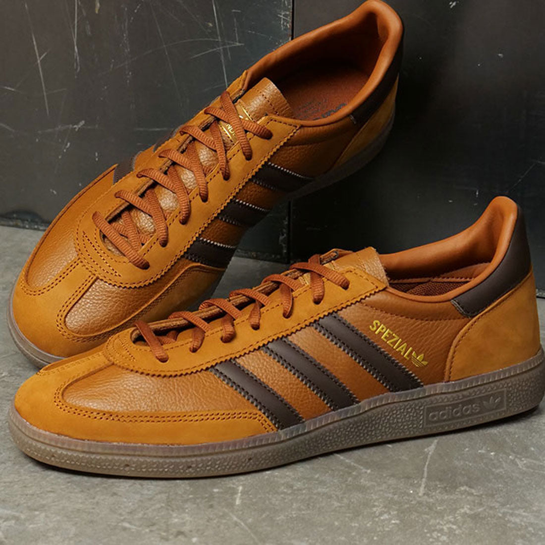 アディダス オリジナルス adidas Originals HANDBALL SPEZIAL ダスキーブロンズ/オーロラコーヒー/ガム [IH6569] （ダスキーブロンズ/オーロラコーヒー/ガム） ダスキーブロンズ/オーロラコーヒー/ガム