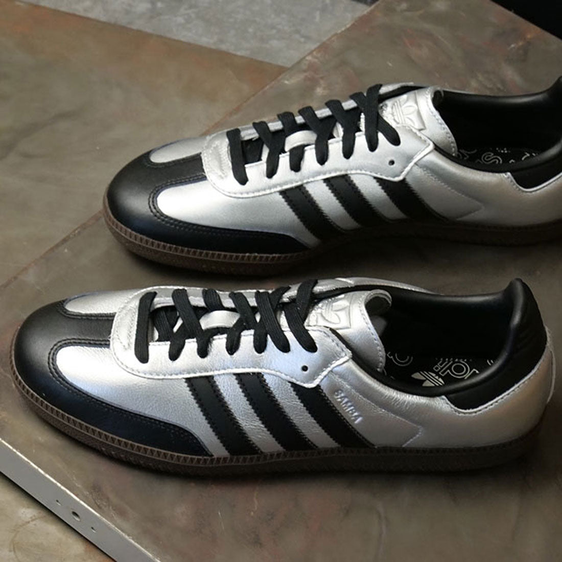 adidas gazelle silver green womens adidas Originals SAMBA OG silver metallic/core black/dark brown[KI8464