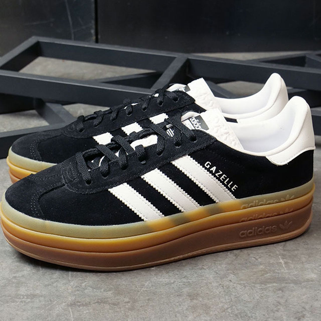 アディダス オリジナルス adidas Originals GAZELLE BOLD W コアブラック/フットウェアホワイト/フットウェアホワイト [MBU94/IE0876] （コアブラック/フットウェアホワイト） コアブラック/フットウェアホワイト