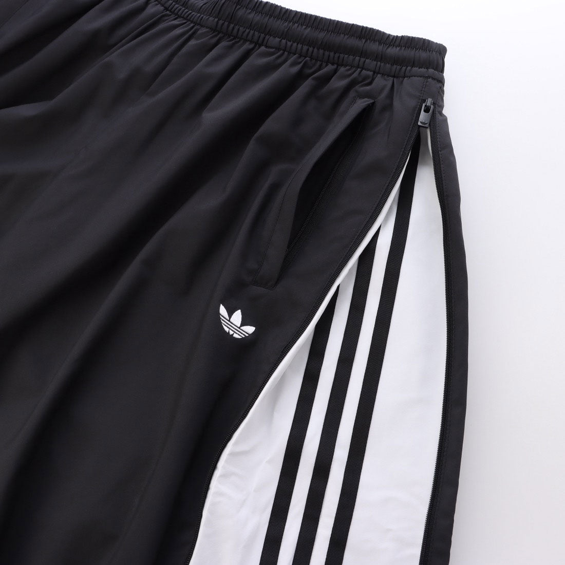 アディダス オリジナルス adidas Originals ADILENIUM アディレニウム ジップ トラックパンツ JX9206 黒 ブラック ジャージ レディース （Black(JX9206)） Black(JX9206)