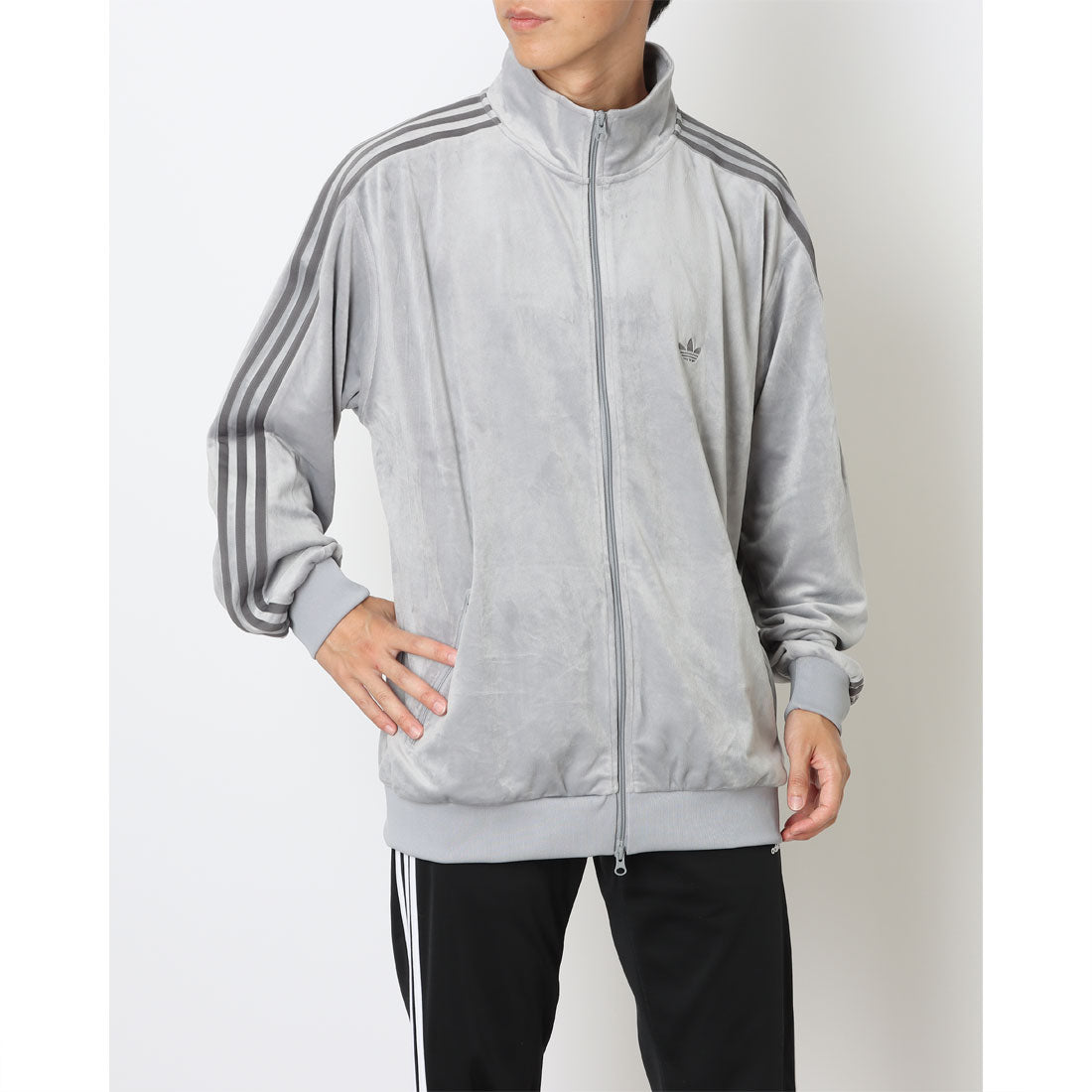 アディダス オリジナルス adidas Originals ベッケンバウアー ベロア トラックトップジャージ JM2271 シルバー メンズ レディース （LIGHT ONIX(JM2271)） LIGHT ONIX(JM2271)
