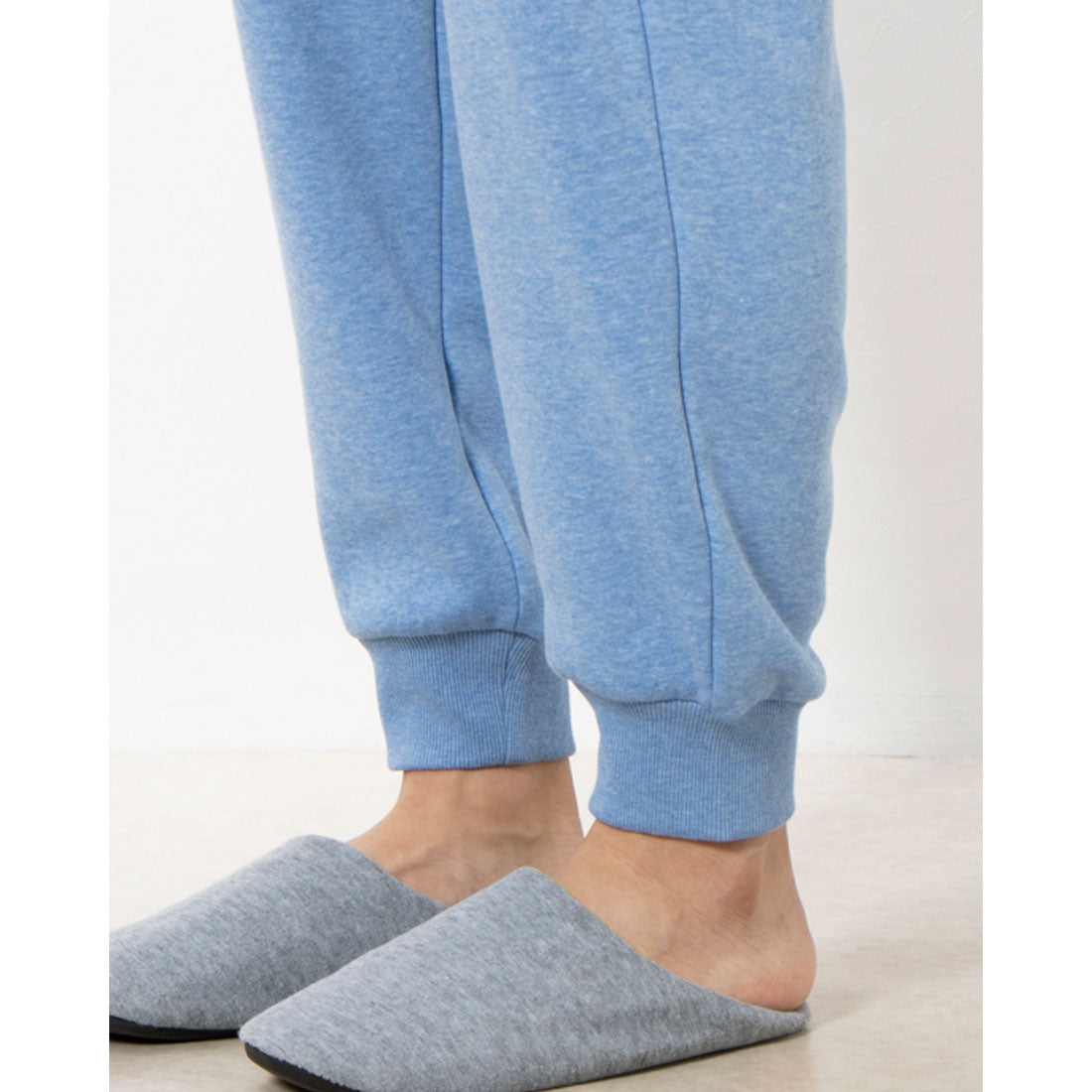 adabat RELAX WEAR / UNDER WEAR Long-sleeved crew neck pajamas