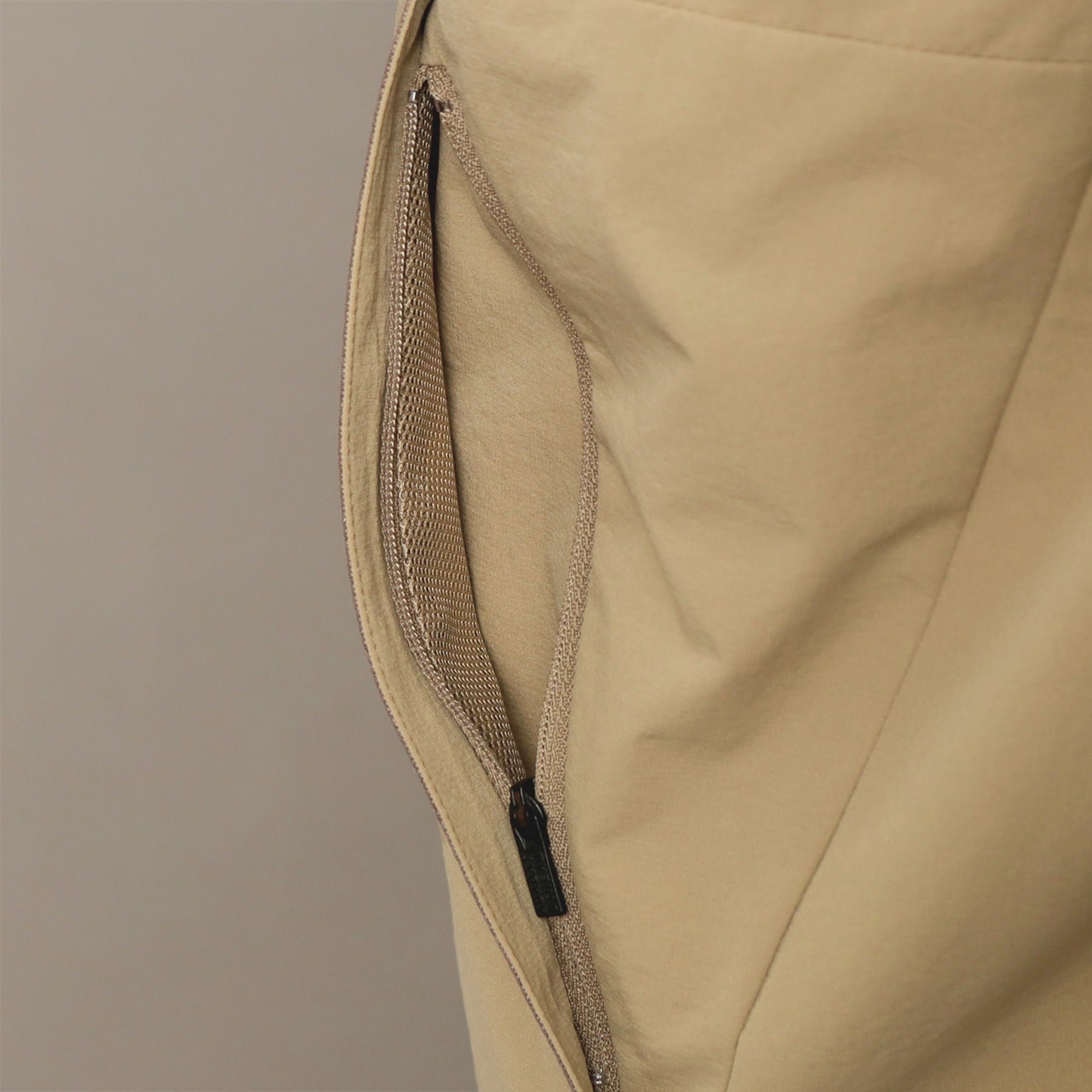 アダバット ストリーム ADABAT STREAM 撥水加工 テックスブリッドストレッチ プルオーバー （ピンクベージュ(053)） ピンクベージュ(053)