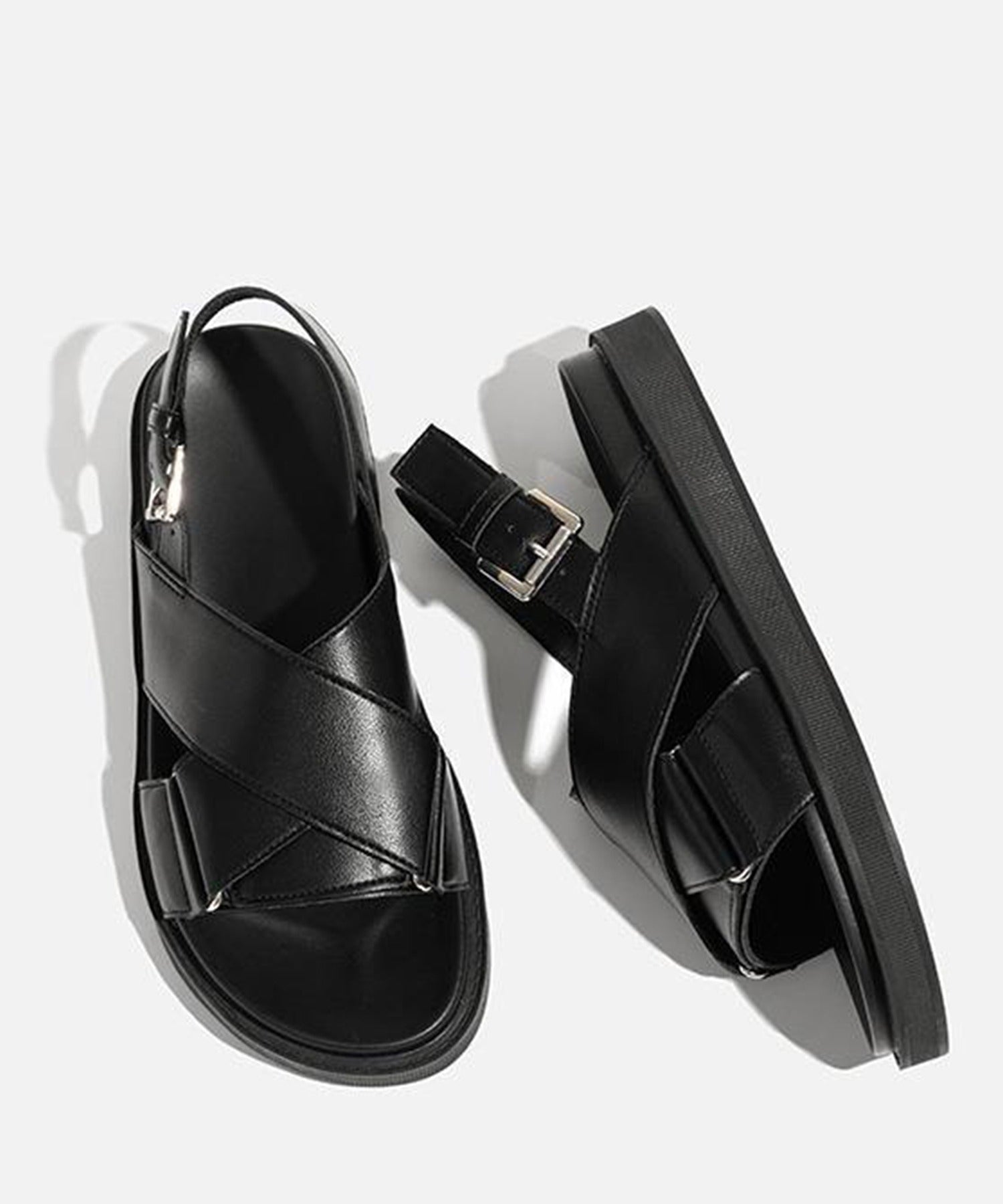 アイモハ aimoha 【shoes365】クロスデザイン バックル付き レザーサンダル （ブラック） ブラック