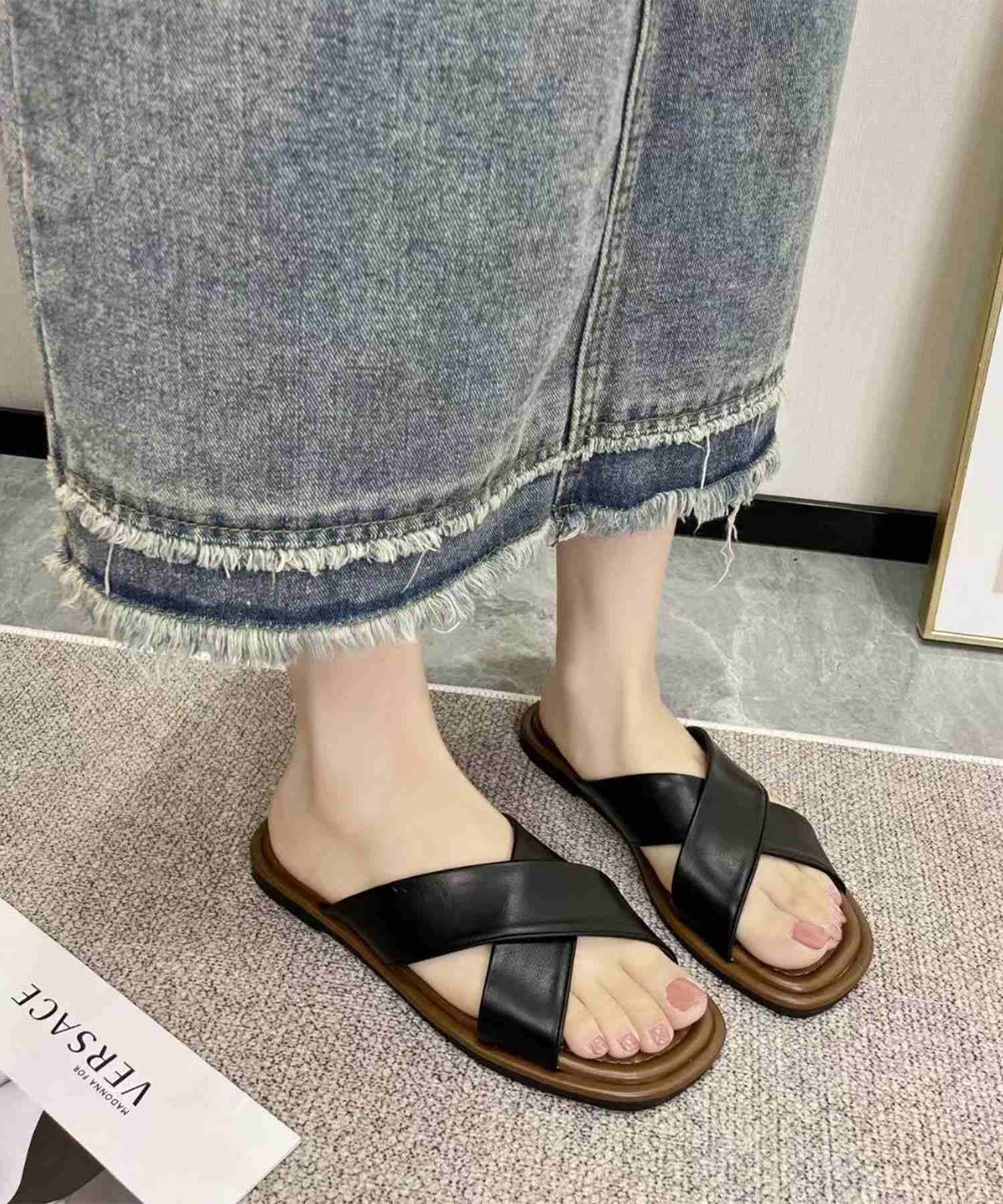 アイモハ aimoha 【shoes 365】クロスストラップサンダル （ブラック） ブラック